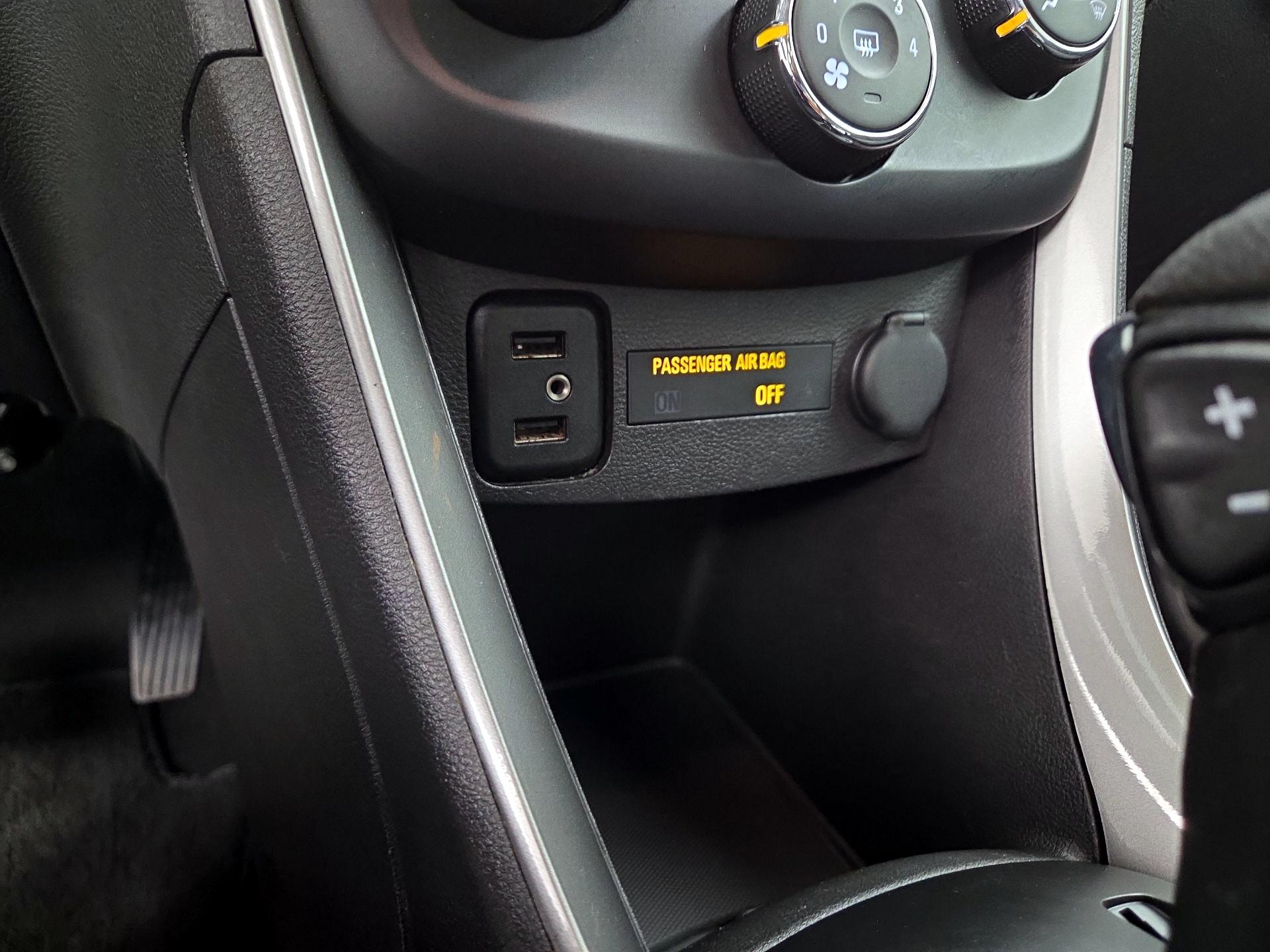 Thumbnail: 2017 Chevrolet Trax - 18