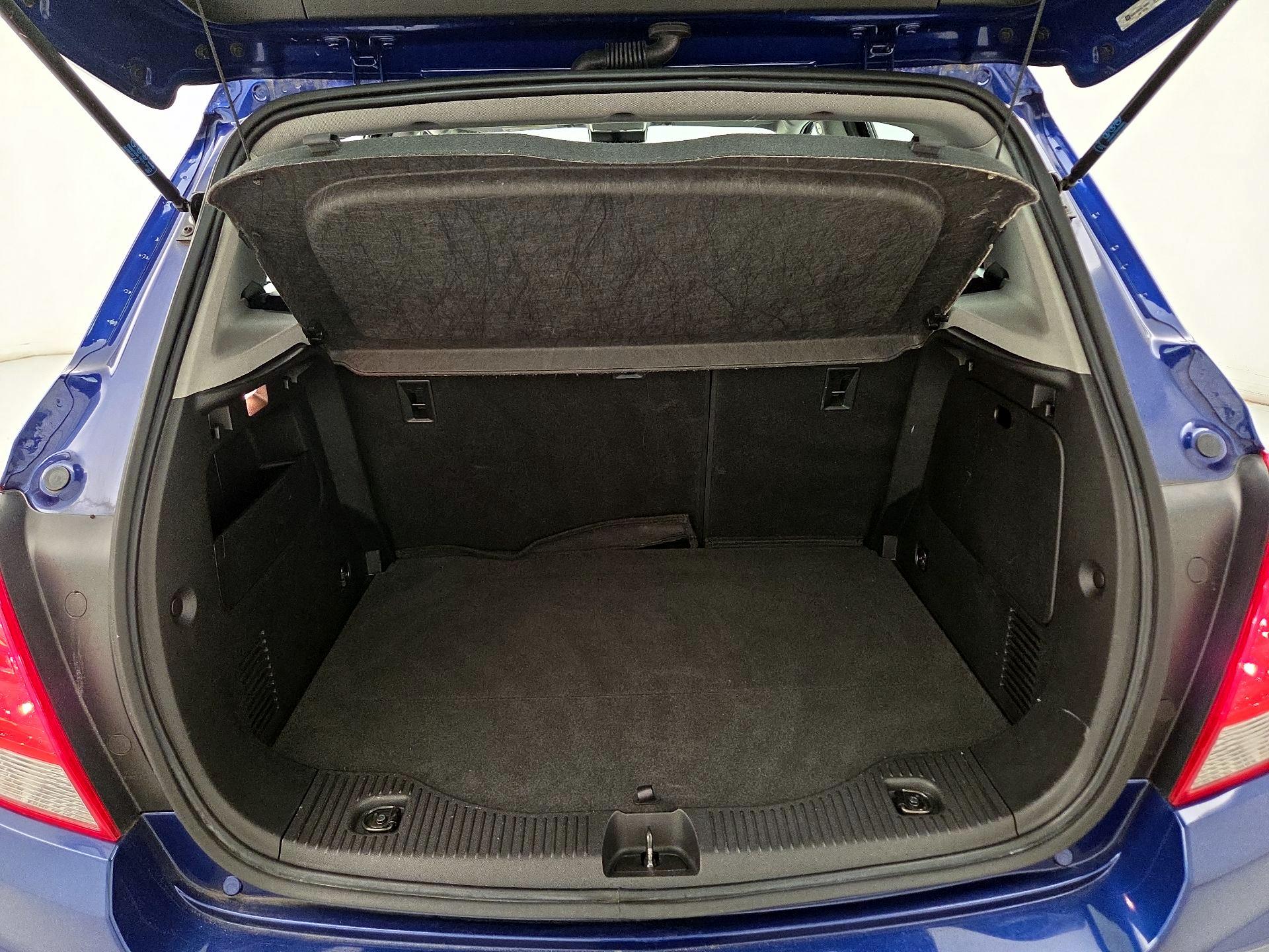 Thumbnail: 2017 Chevrolet Trax - 20