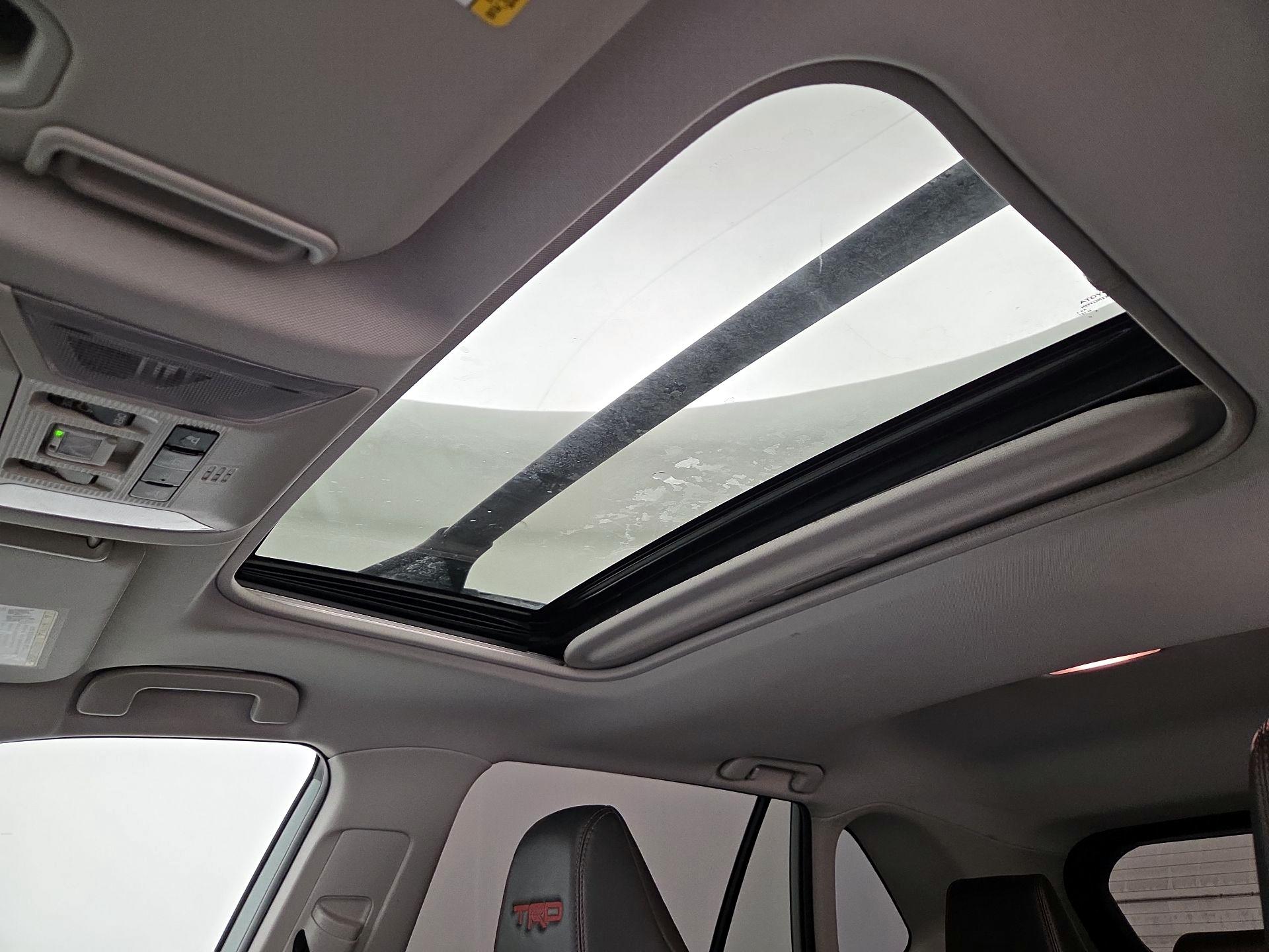 Thumbnail: 2020 Toyota RAV4 - 19