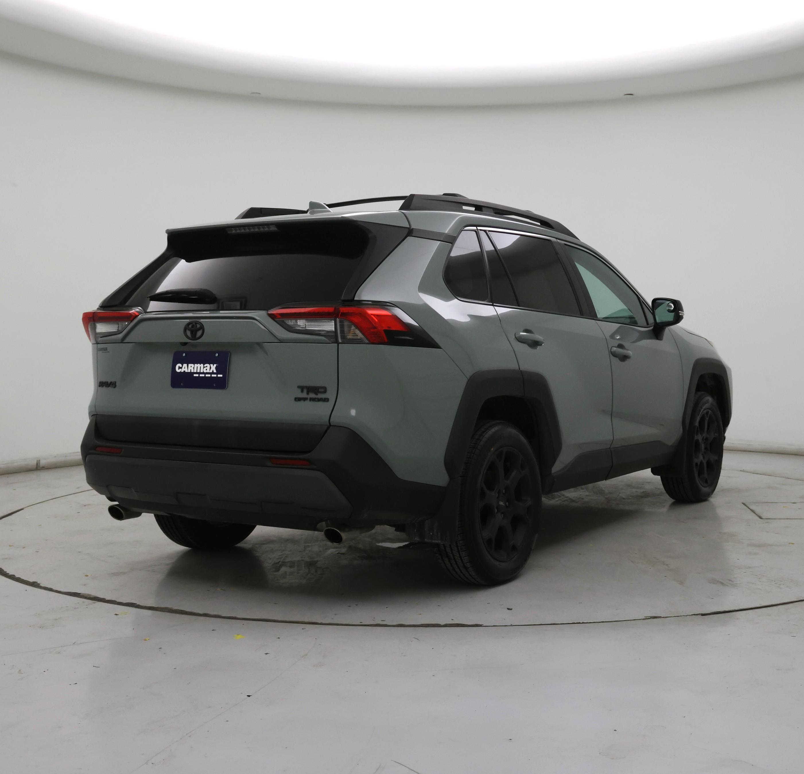 Thumbnail: 2020 Toyota RAV4 - 8