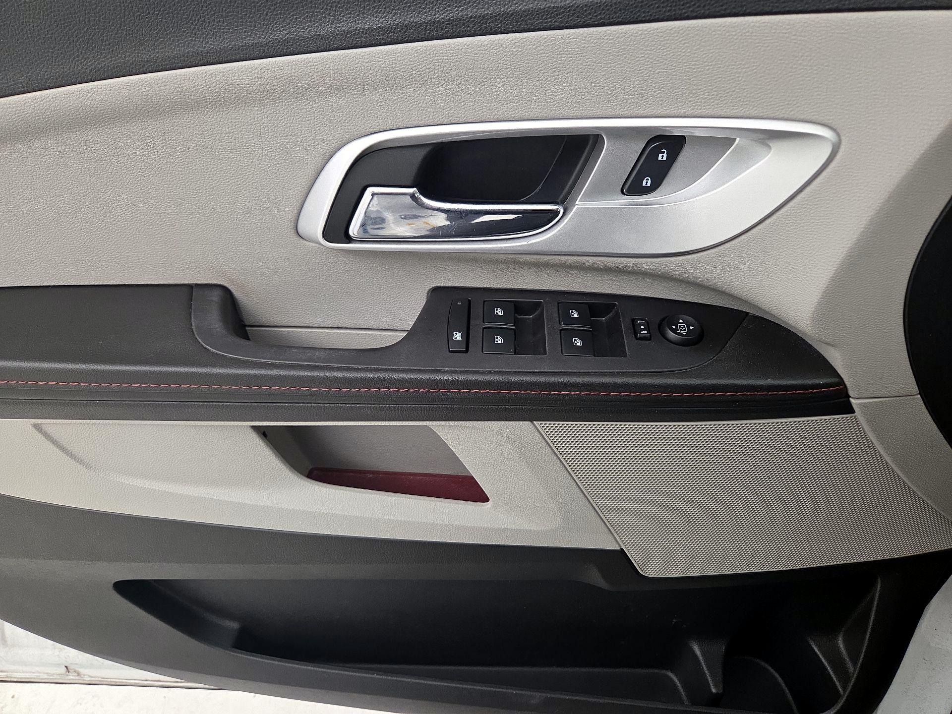 Thumbnail: 2014 Chevrolet Equinox - 12