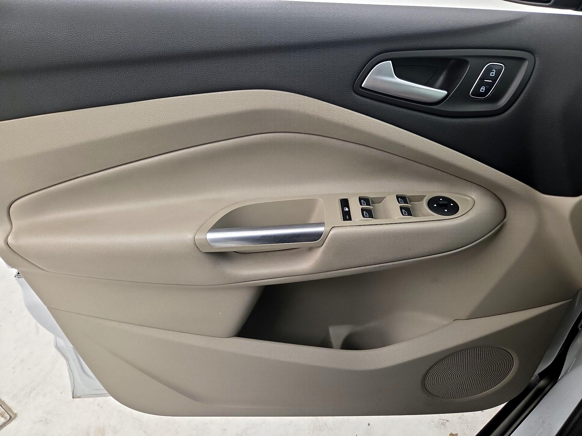 Thumbnail: 2017 Ford C-Max - 12