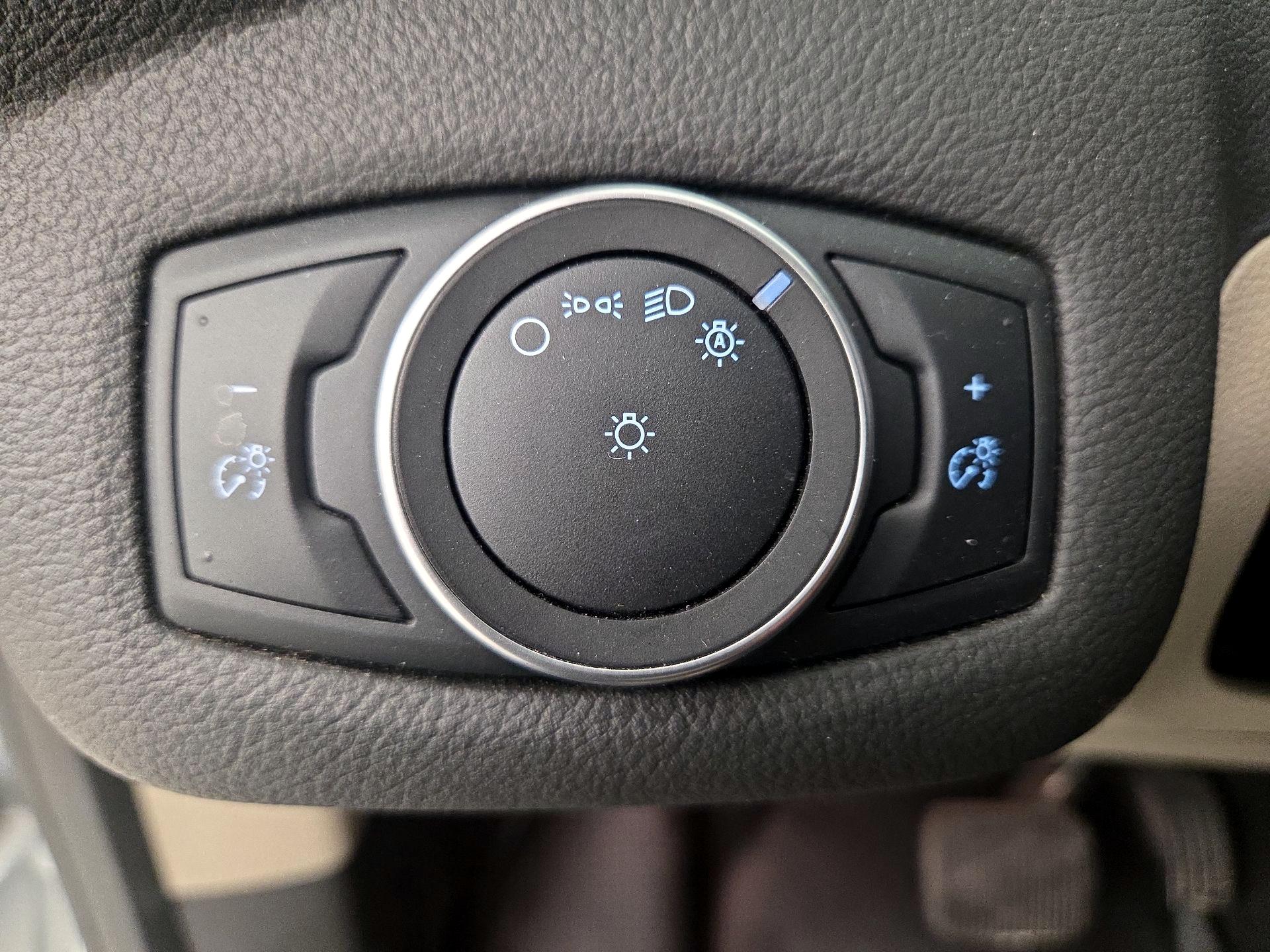 Thumbnail: 2017 Ford C-Max - 13