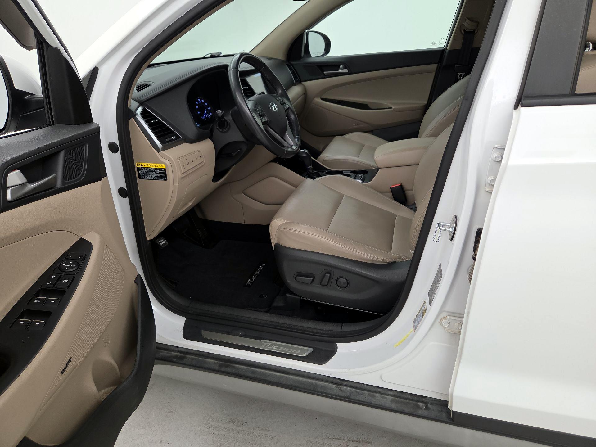 Thumbnail: 2018 Hyundai Tucson - 11