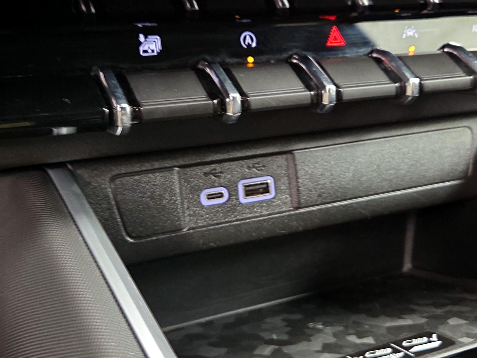 Thumbnail: 2024 Chevrolet Colorado - 18