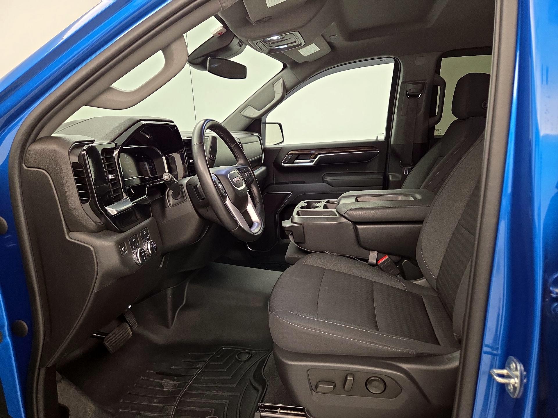 Thumbnail: 2023 GMC Sierra 1500 - 11