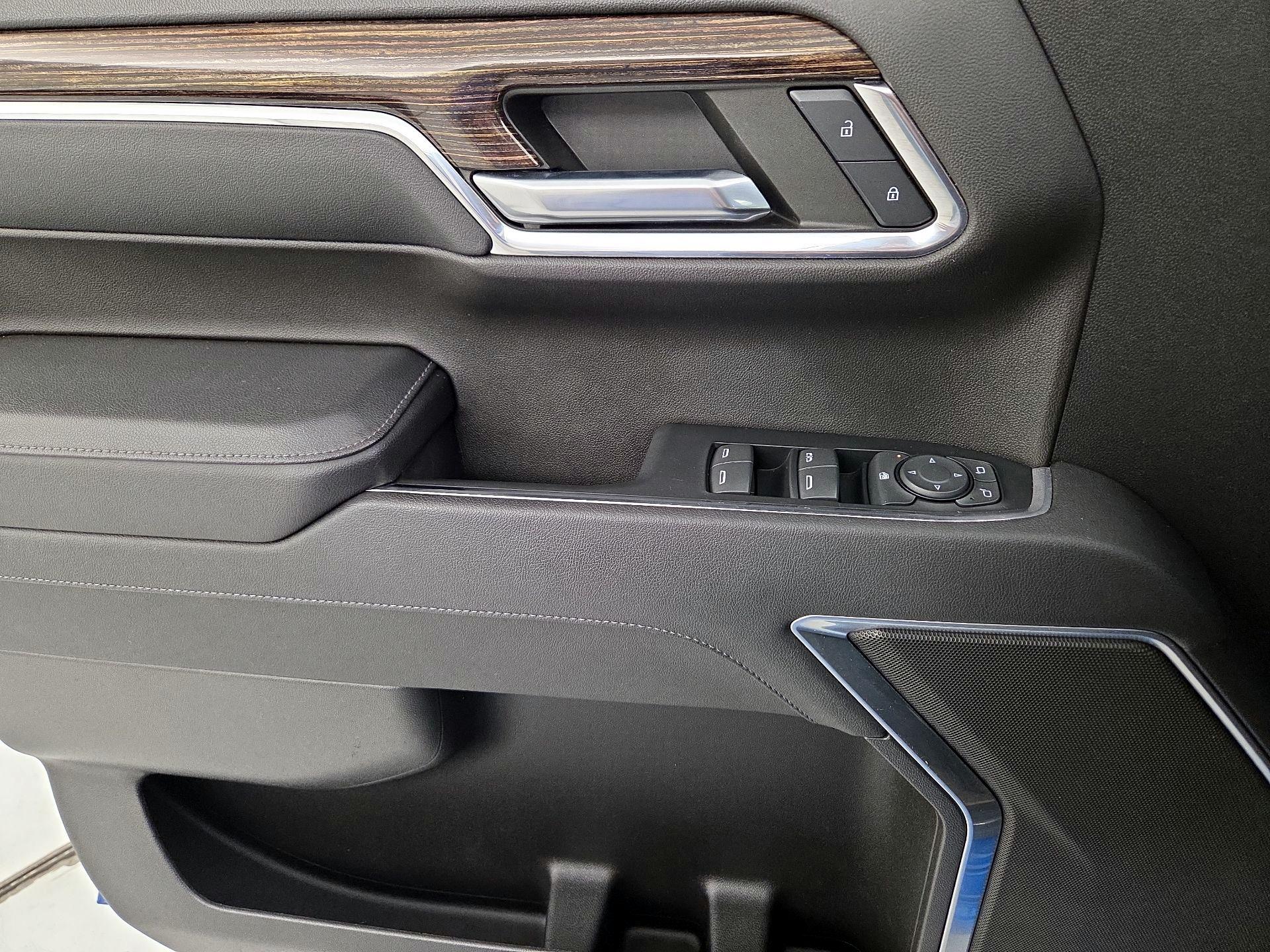 Thumbnail: 2023 GMC Sierra 1500 - 12