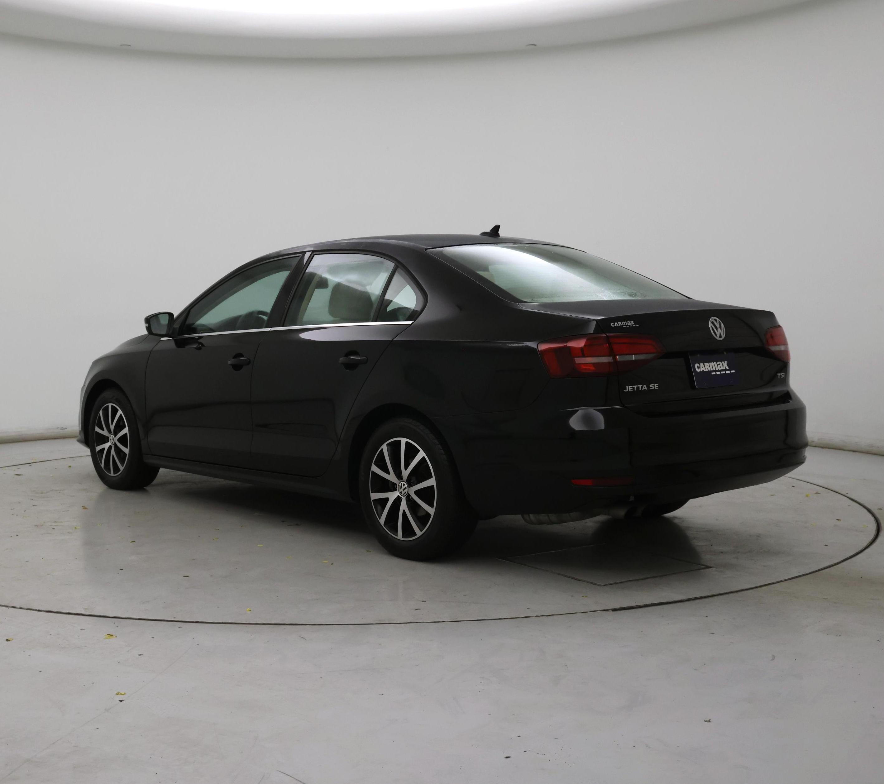 Thumbnail: 2017 Volkswagen Jetta - 2