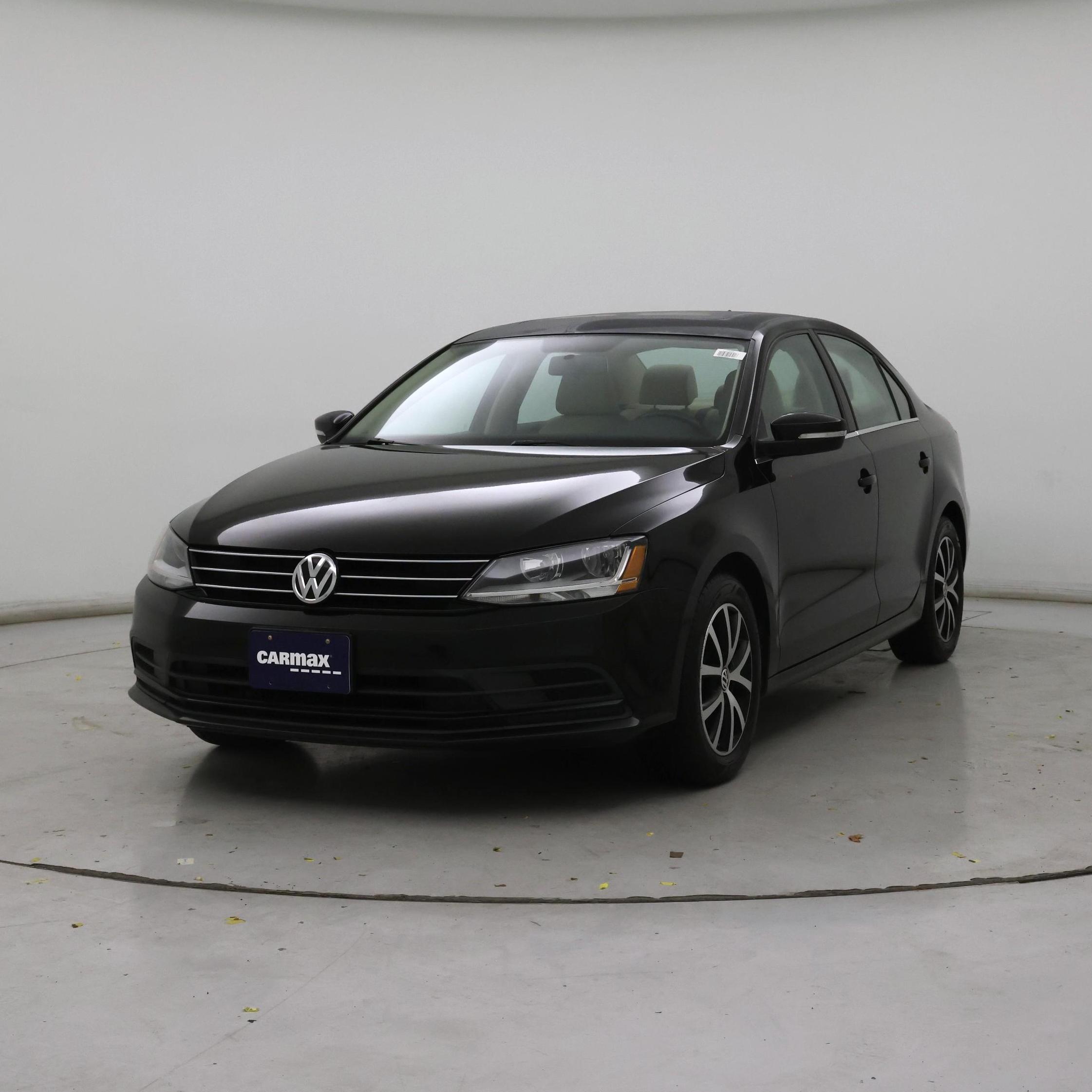 Thumbnail: 2017 Volkswagen Jetta - 4