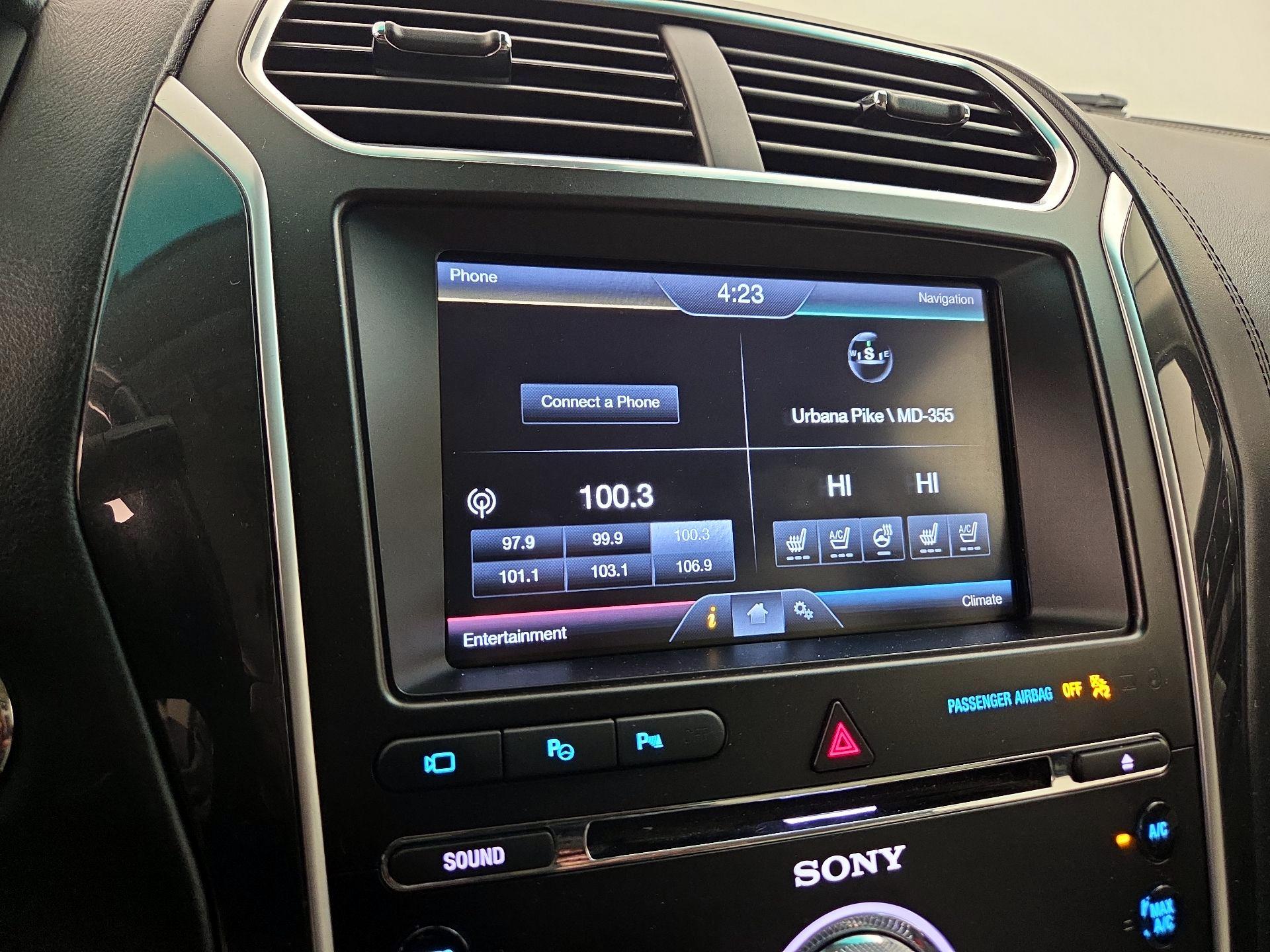 Thumbnail: 2016 Ford Explorer - 15