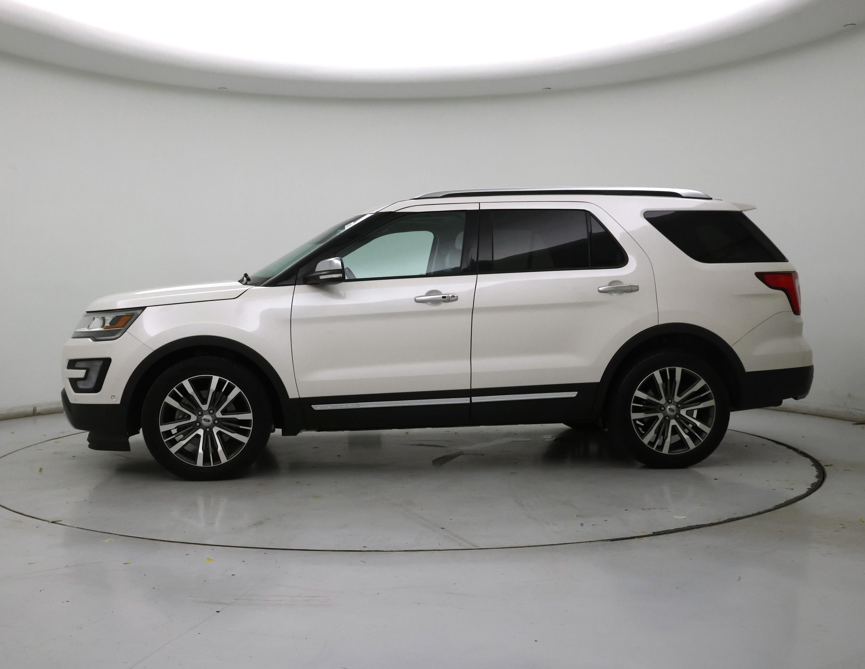 Thumbnail: 2016 Ford Explorer - 3