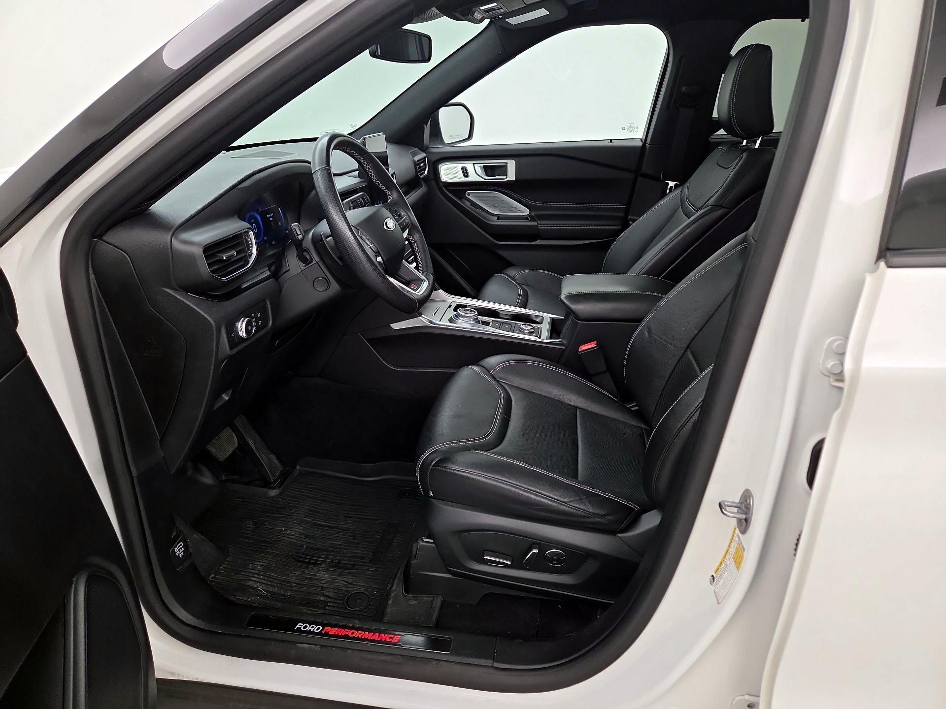 Thumbnail: 2020 Ford Explorer - 11