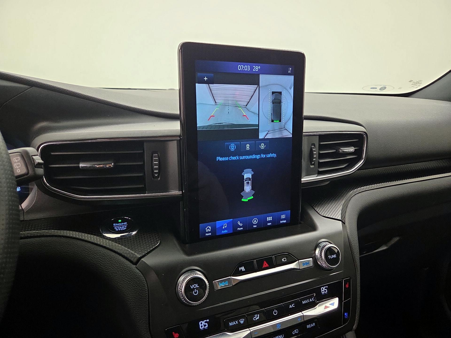 Thumbnail: 2020 Ford Explorer - 15