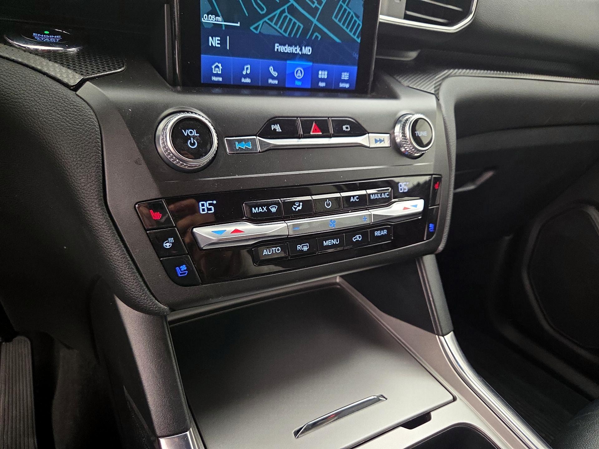 Thumbnail: 2020 Ford Explorer - 17