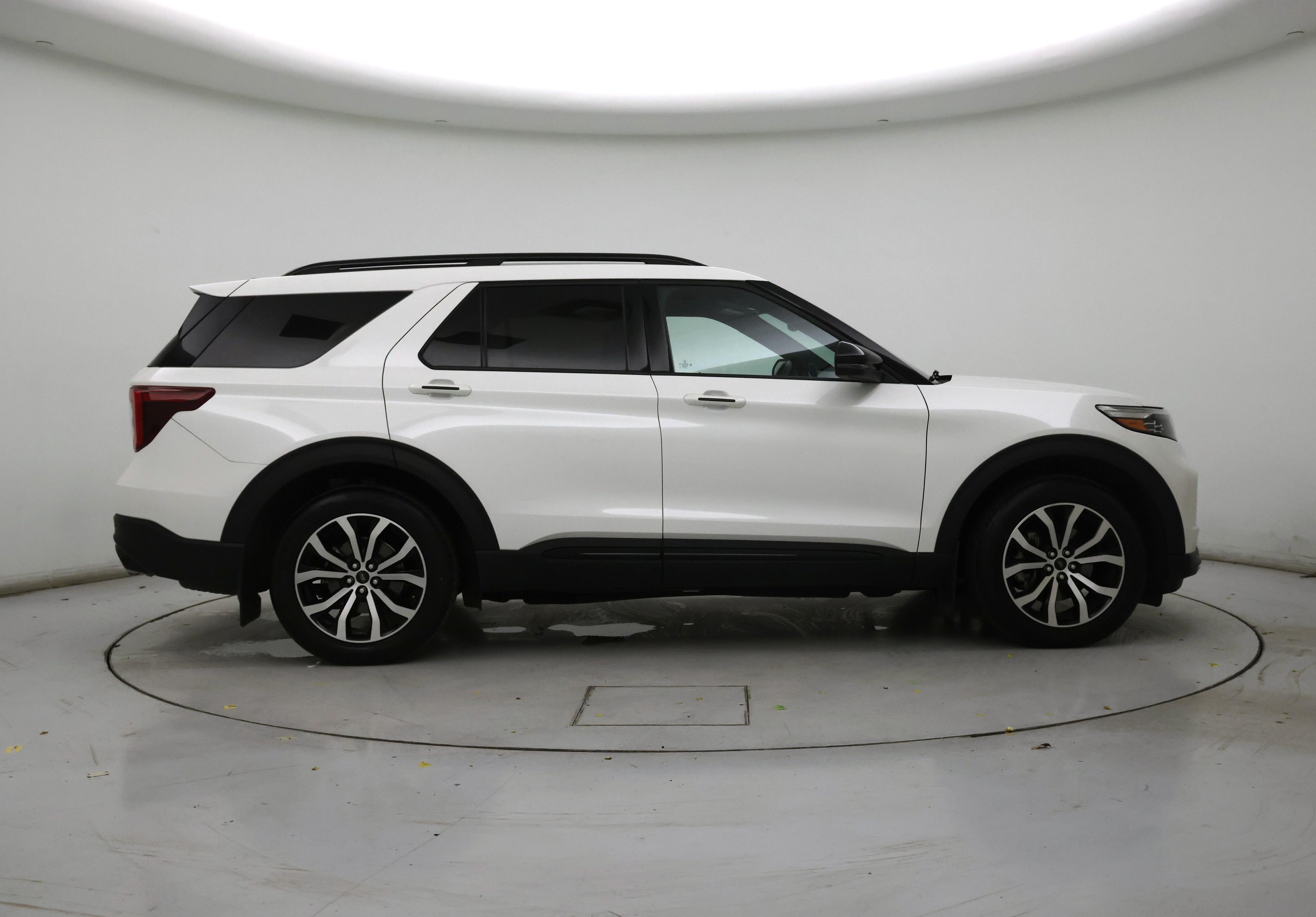 Thumbnail: 2020 Ford Explorer - 7