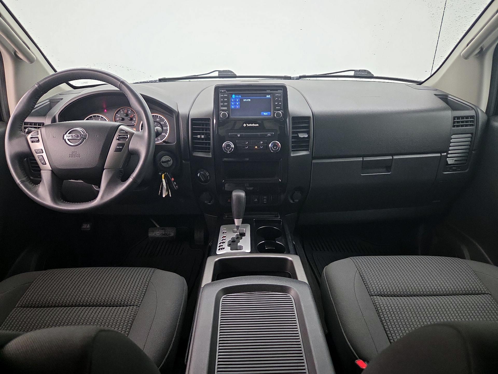 Thumbnail: 2015 Nissan Titan - 9