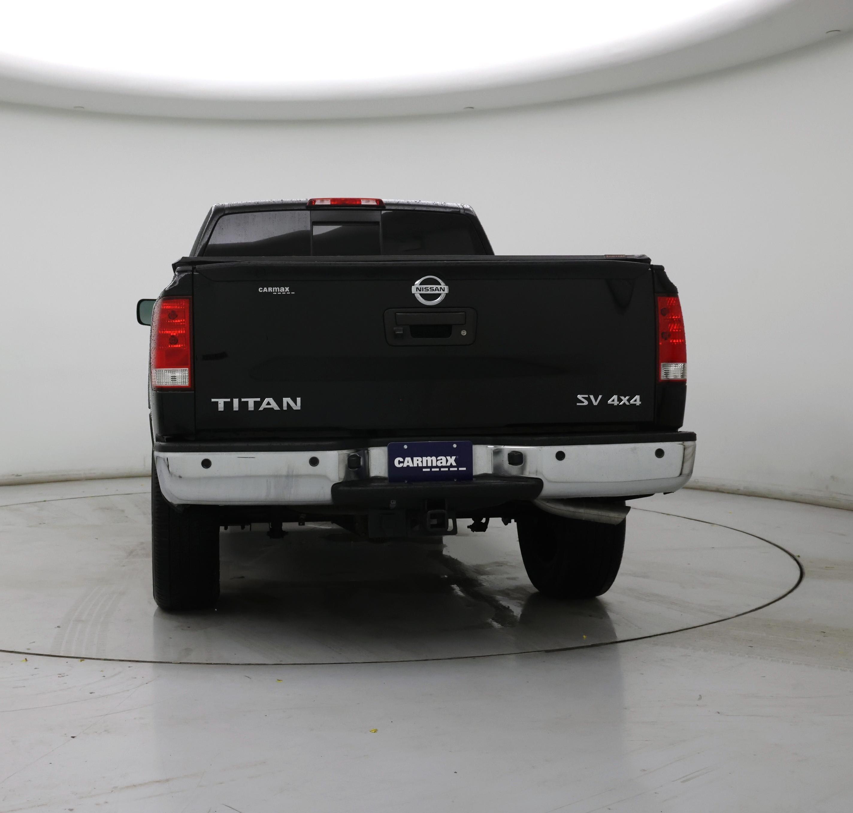 Thumbnail: 2015 Nissan Titan - 6