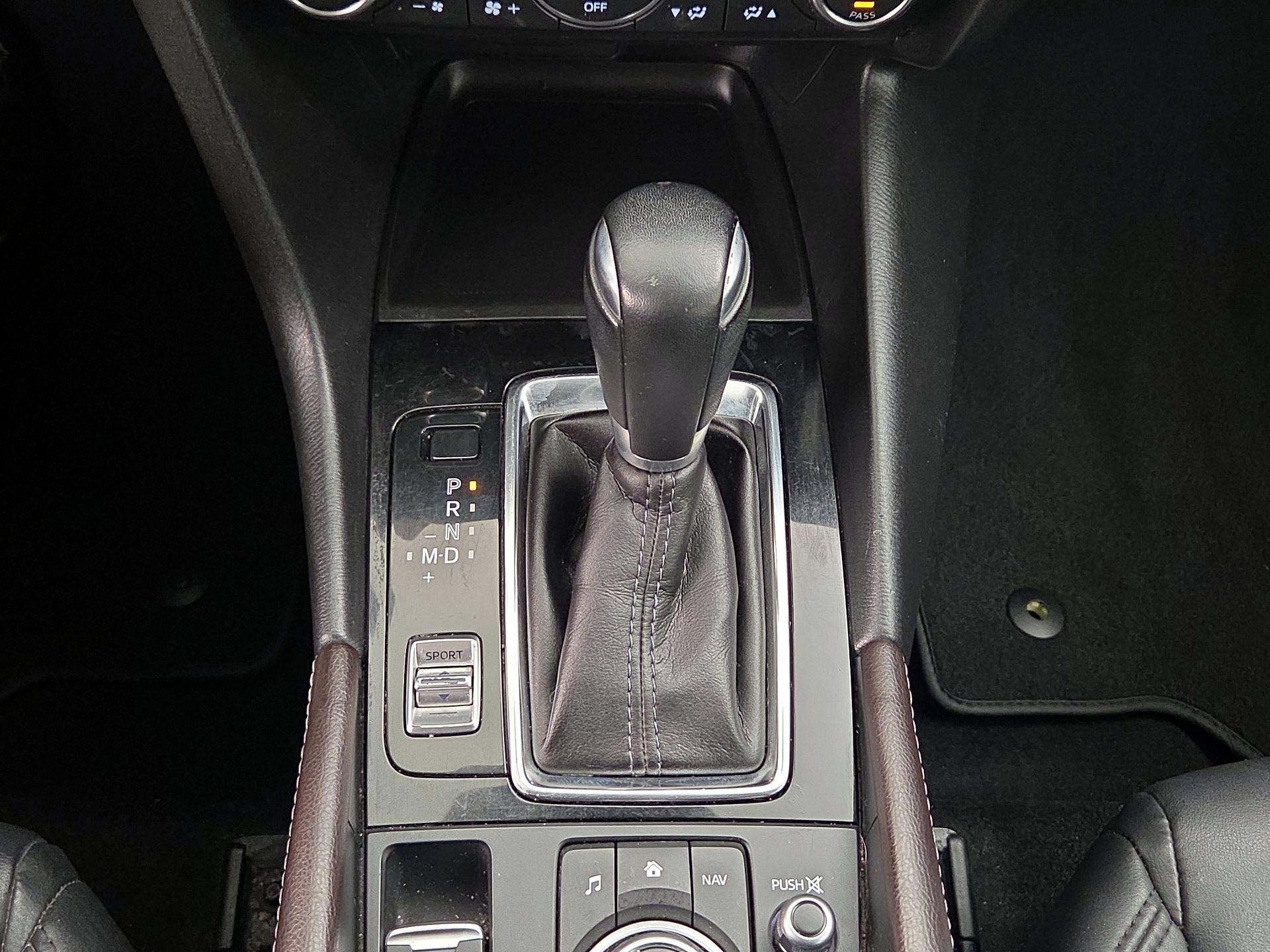 Thumbnail: 2017 Mazda Mazda3 - 17