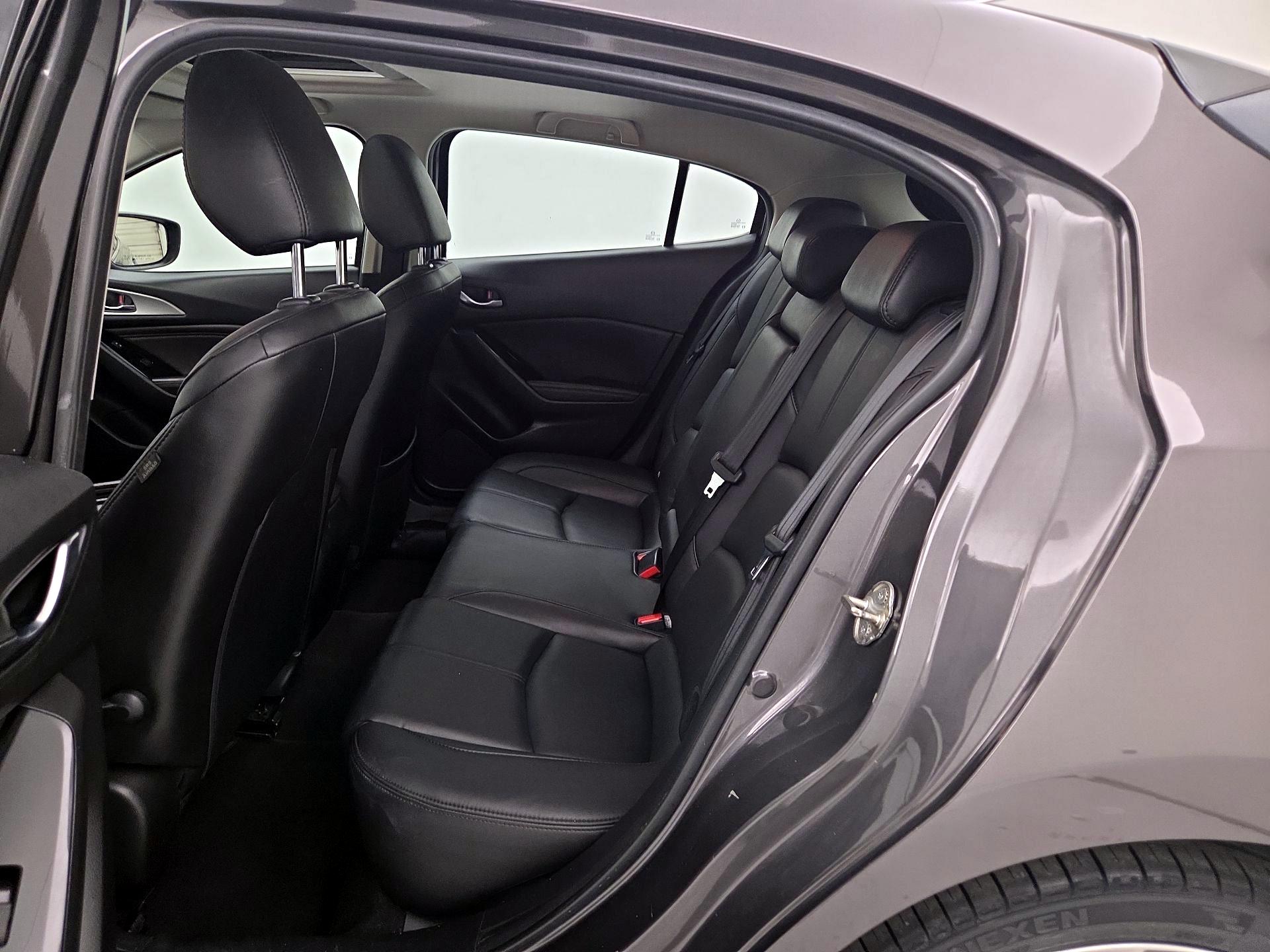 Thumbnail: 2017 Mazda Mazda3 - 20