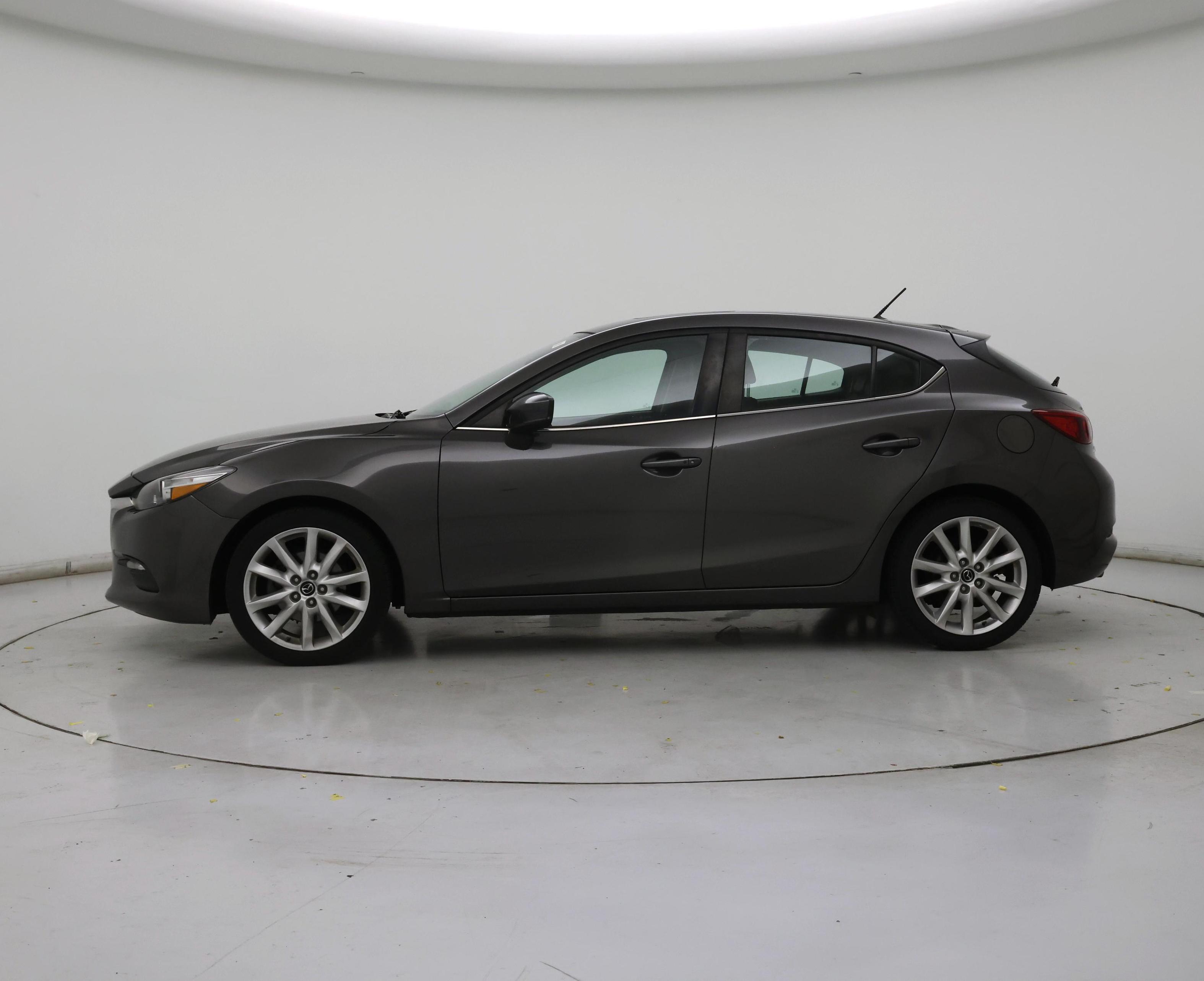 Thumbnail: 2017 Mazda Mazda3 - 3