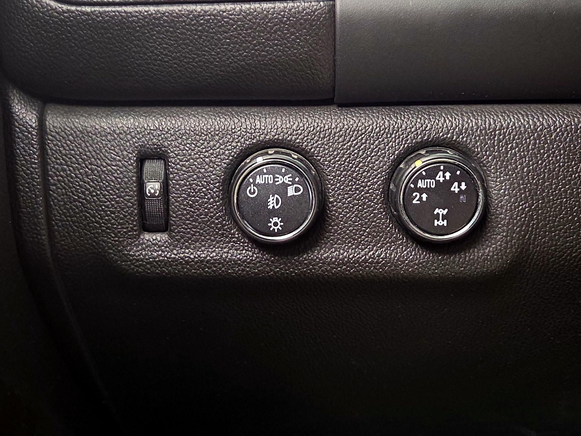 Thumbnail: 2016 GMC Canyon - 11