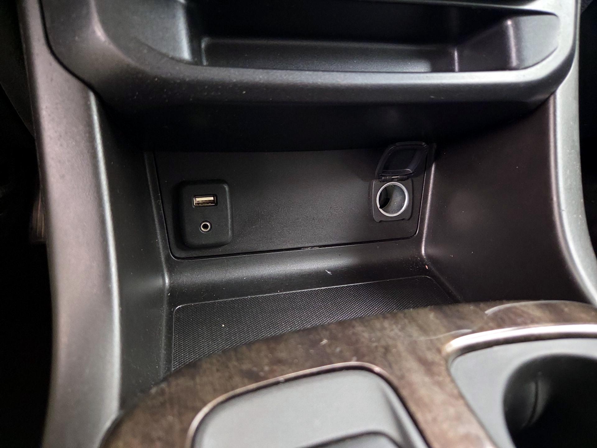 Thumbnail: 2016 GMC Canyon - 16