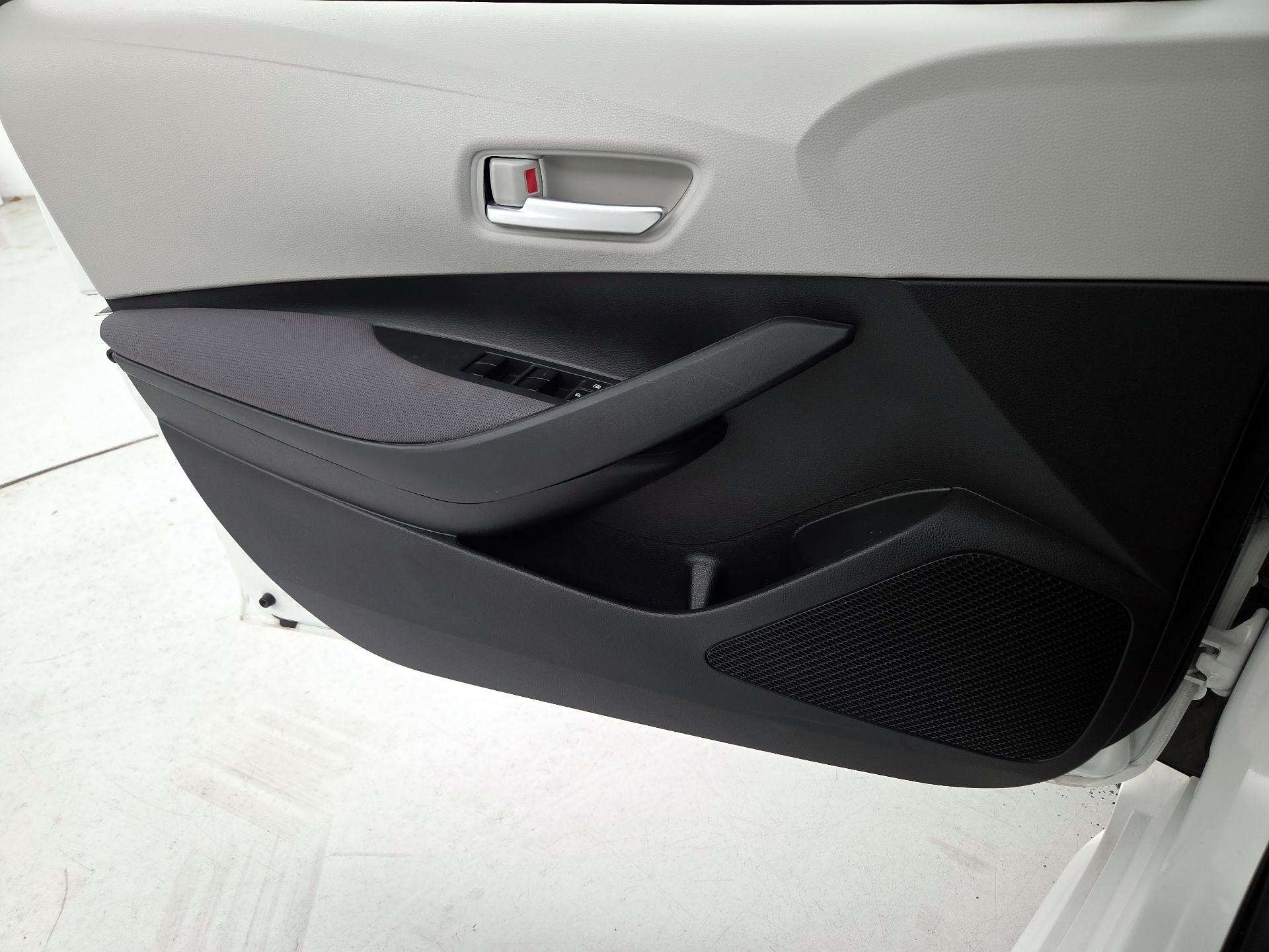 Thumbnail: 2020 Toyota Corolla - 12