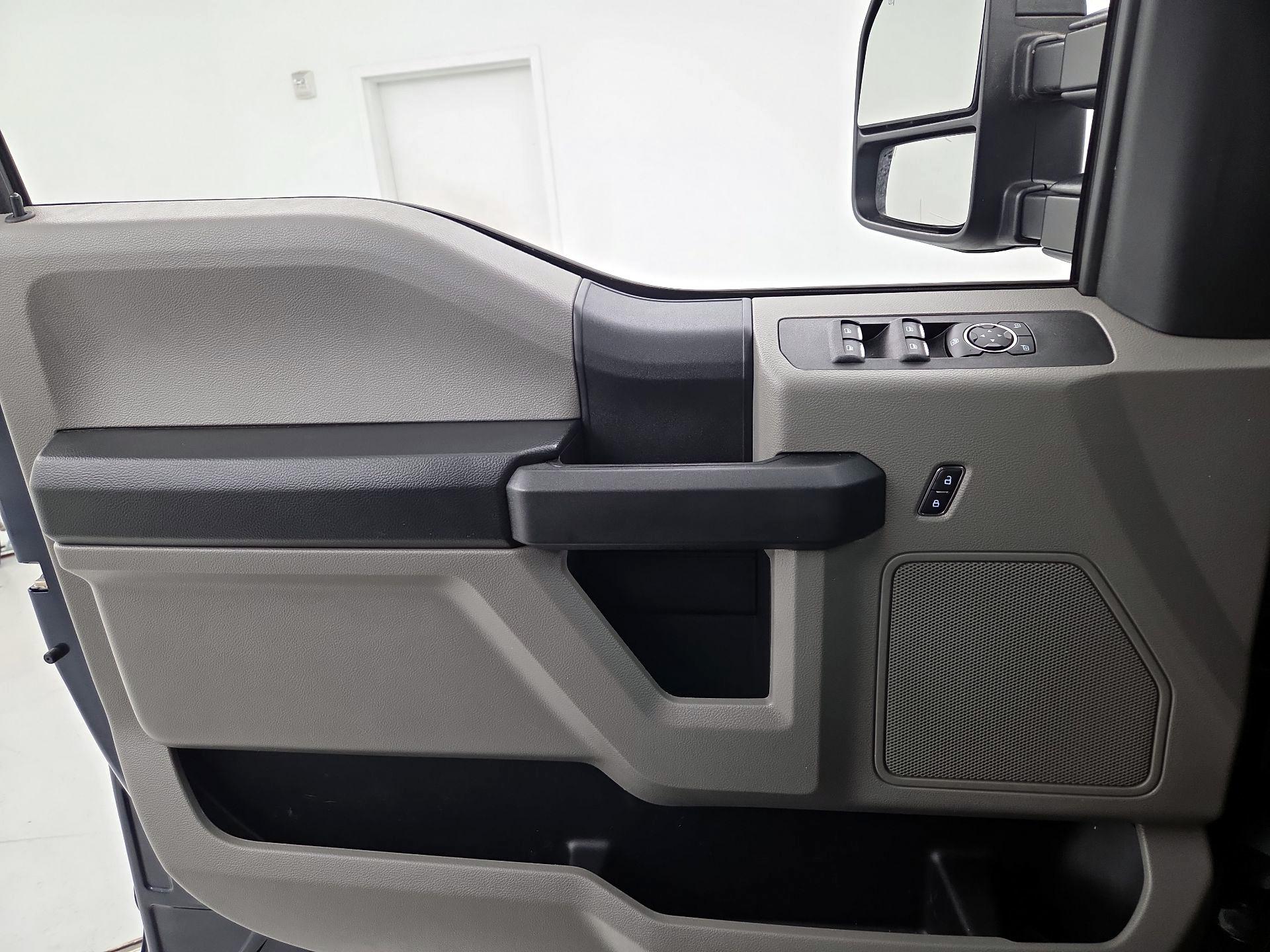 Thumbnail: 2017 Ford F-250 - 12