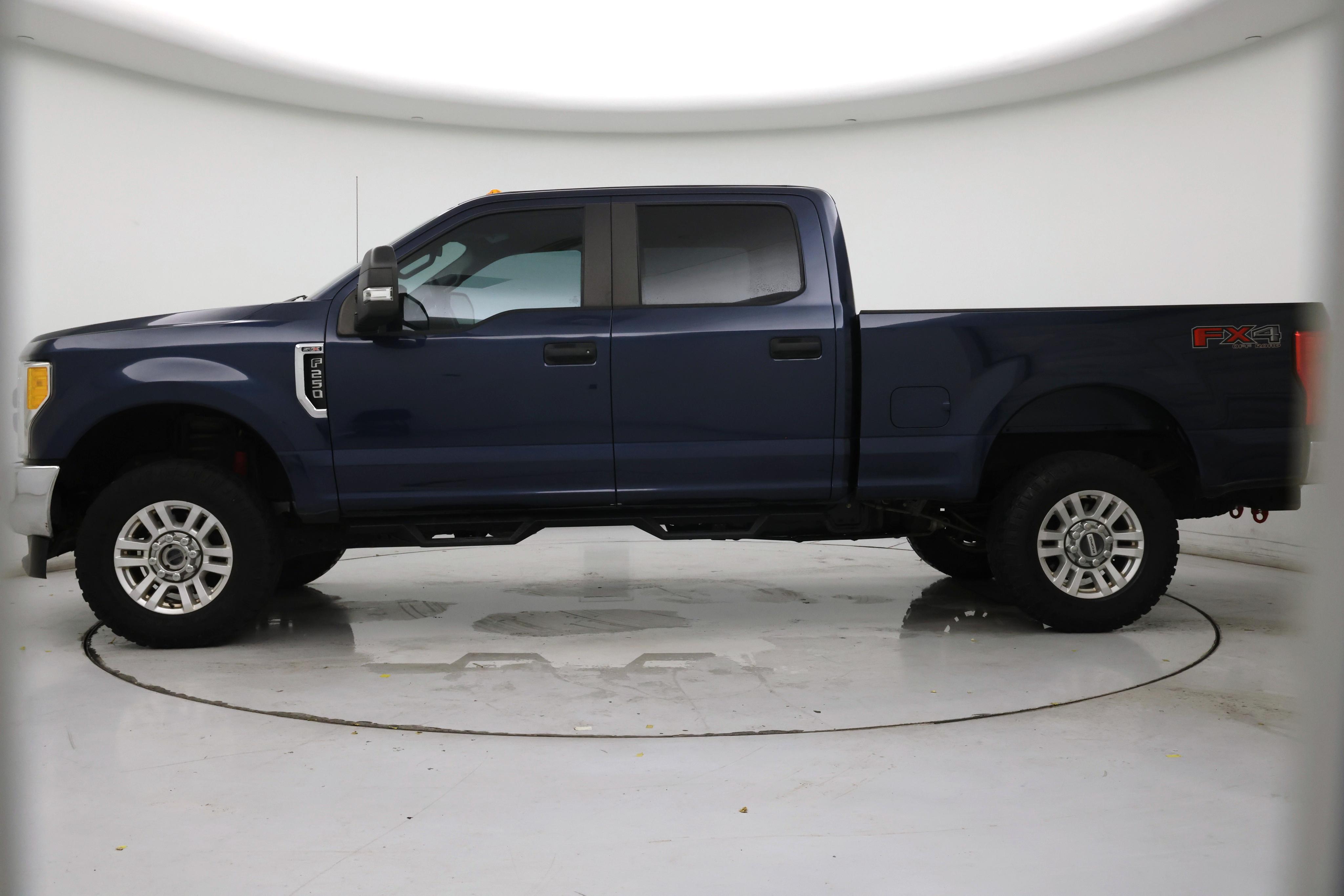 Thumbnail: 2017 Ford F-250 - 3