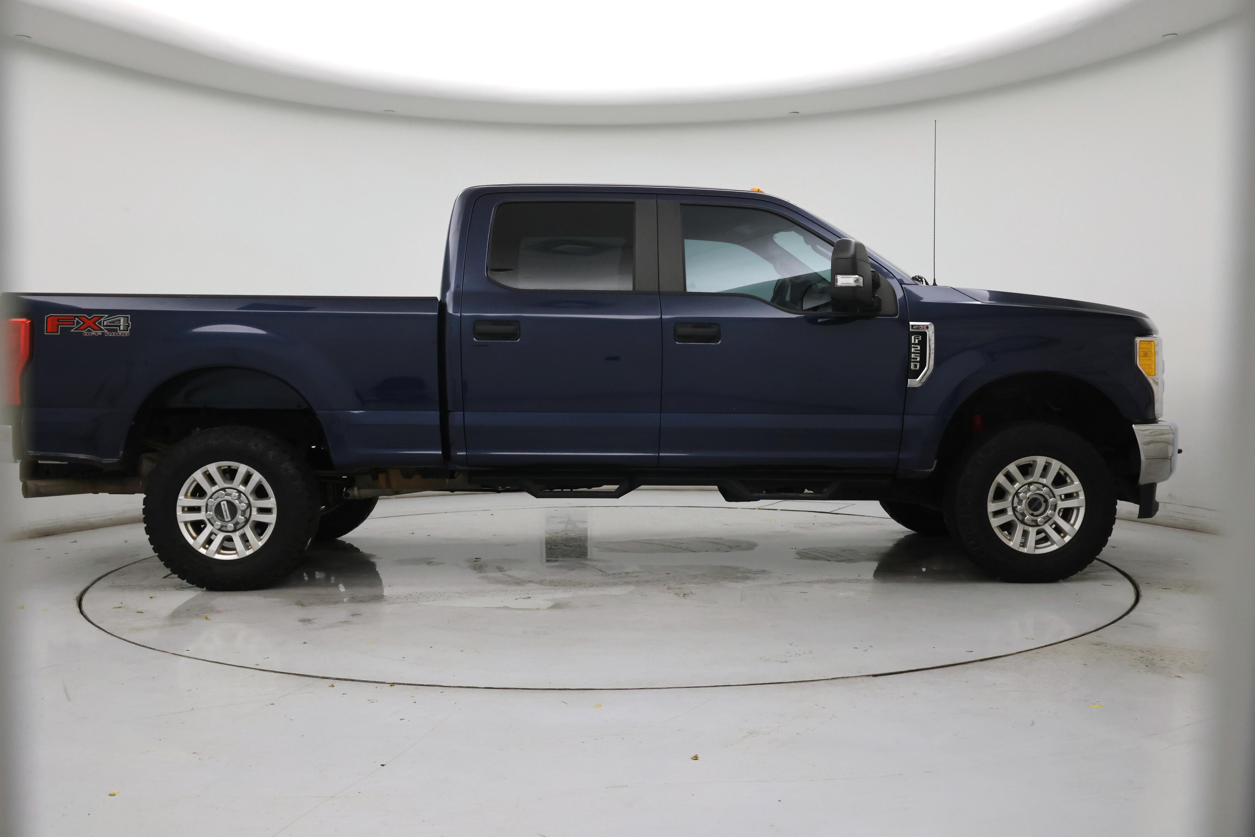 Thumbnail: 2017 Ford F-250 - 7