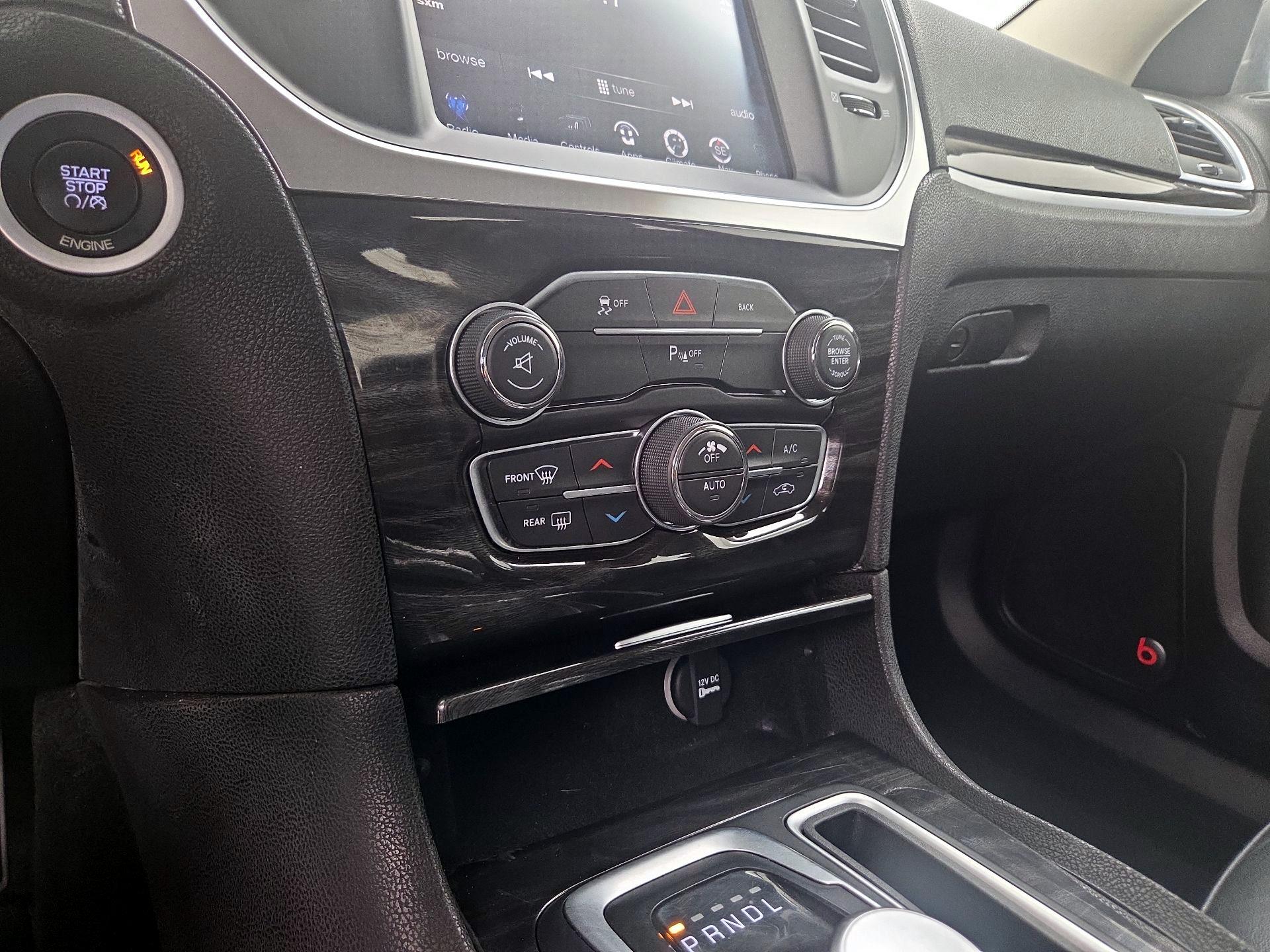 Thumbnail: 2015 Chrysler 300 - 17