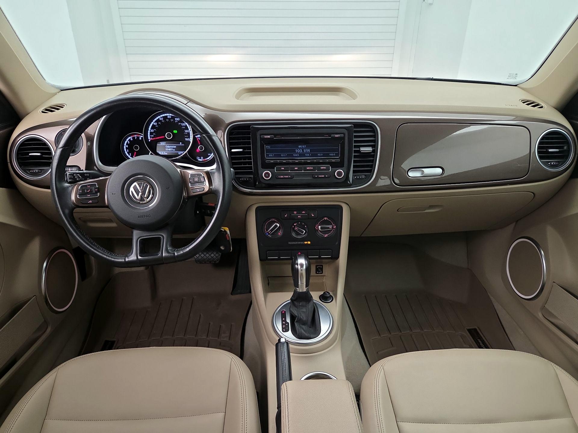 Thumbnail: 2014 Volkswagen Beetle - 9