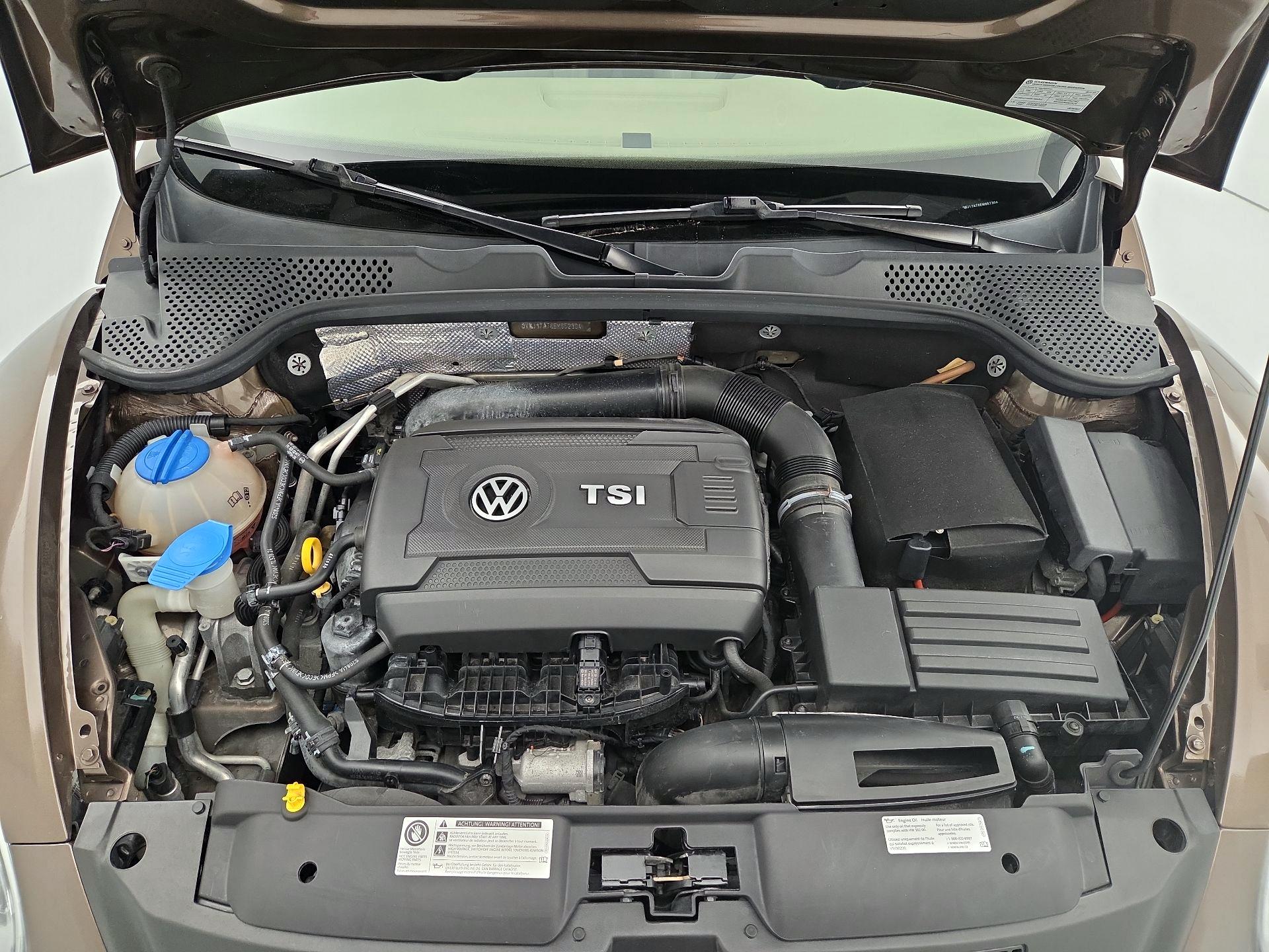 Thumbnail: 2014 Volkswagen Beetle - 20