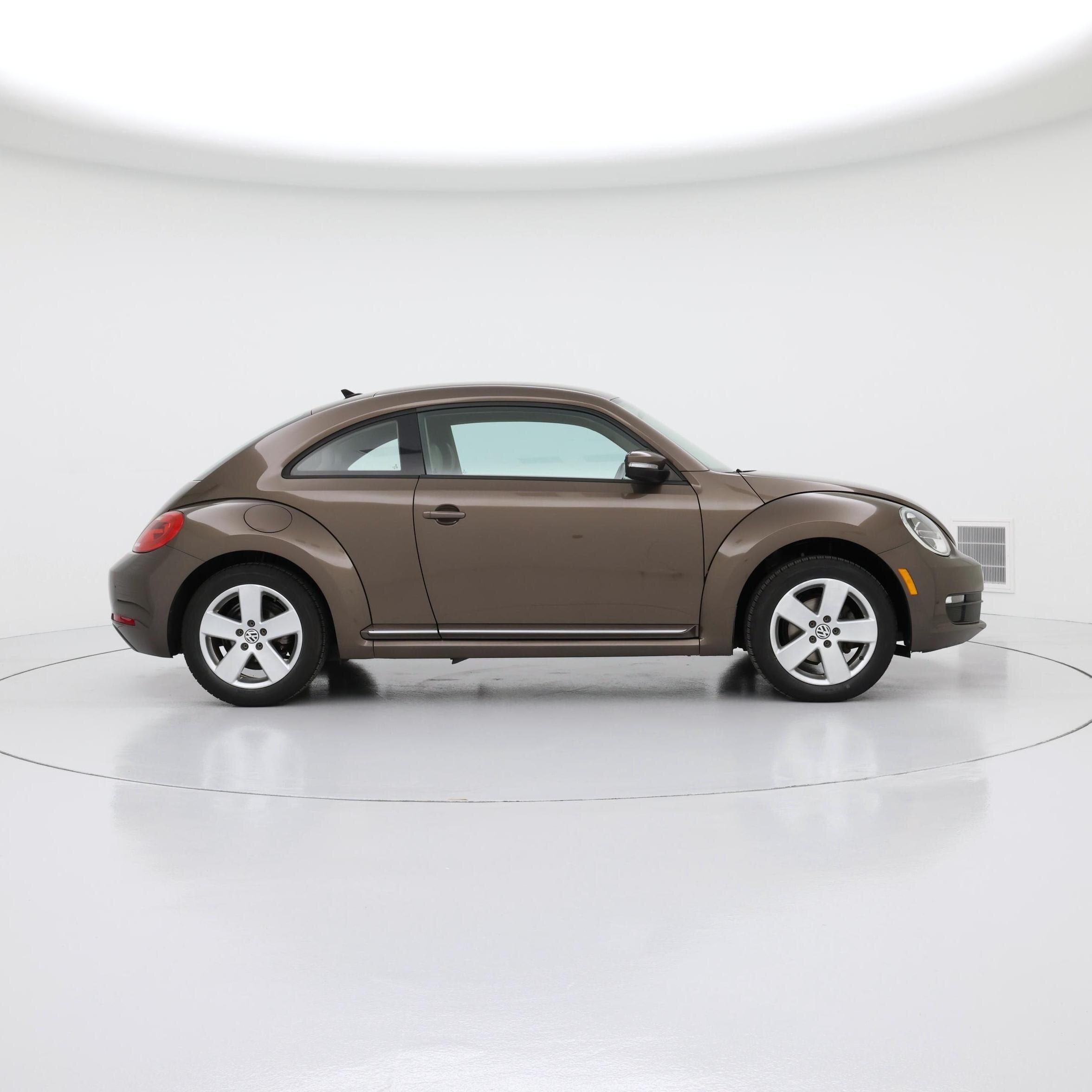 Thumbnail: 2014 Volkswagen Beetle - 7