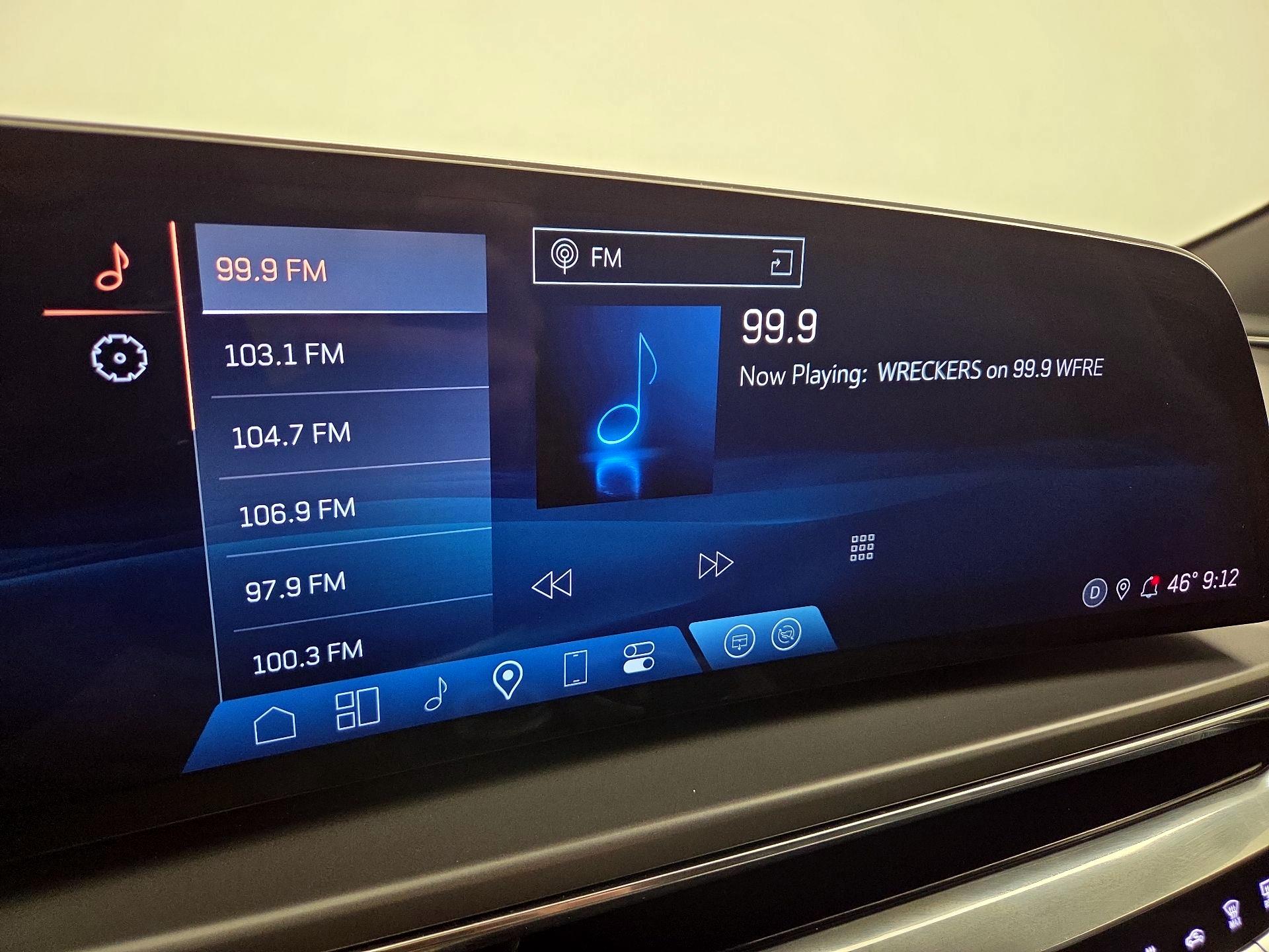 Thumbnail: 2024 Cadillac Lyriq - 16