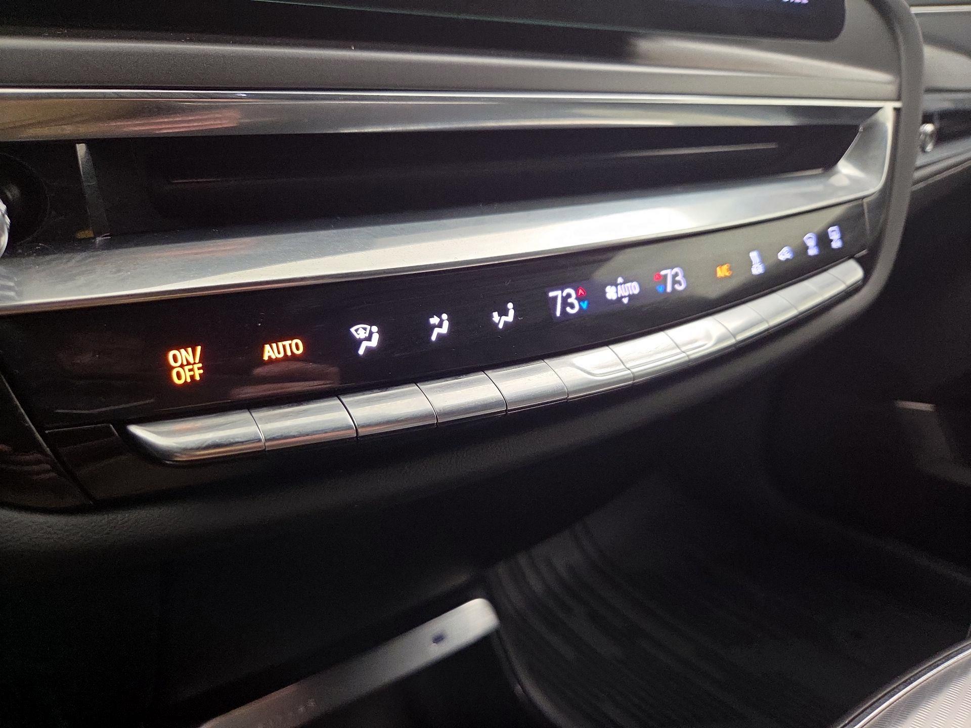 Thumbnail: 2024 Cadillac Lyriq - 17