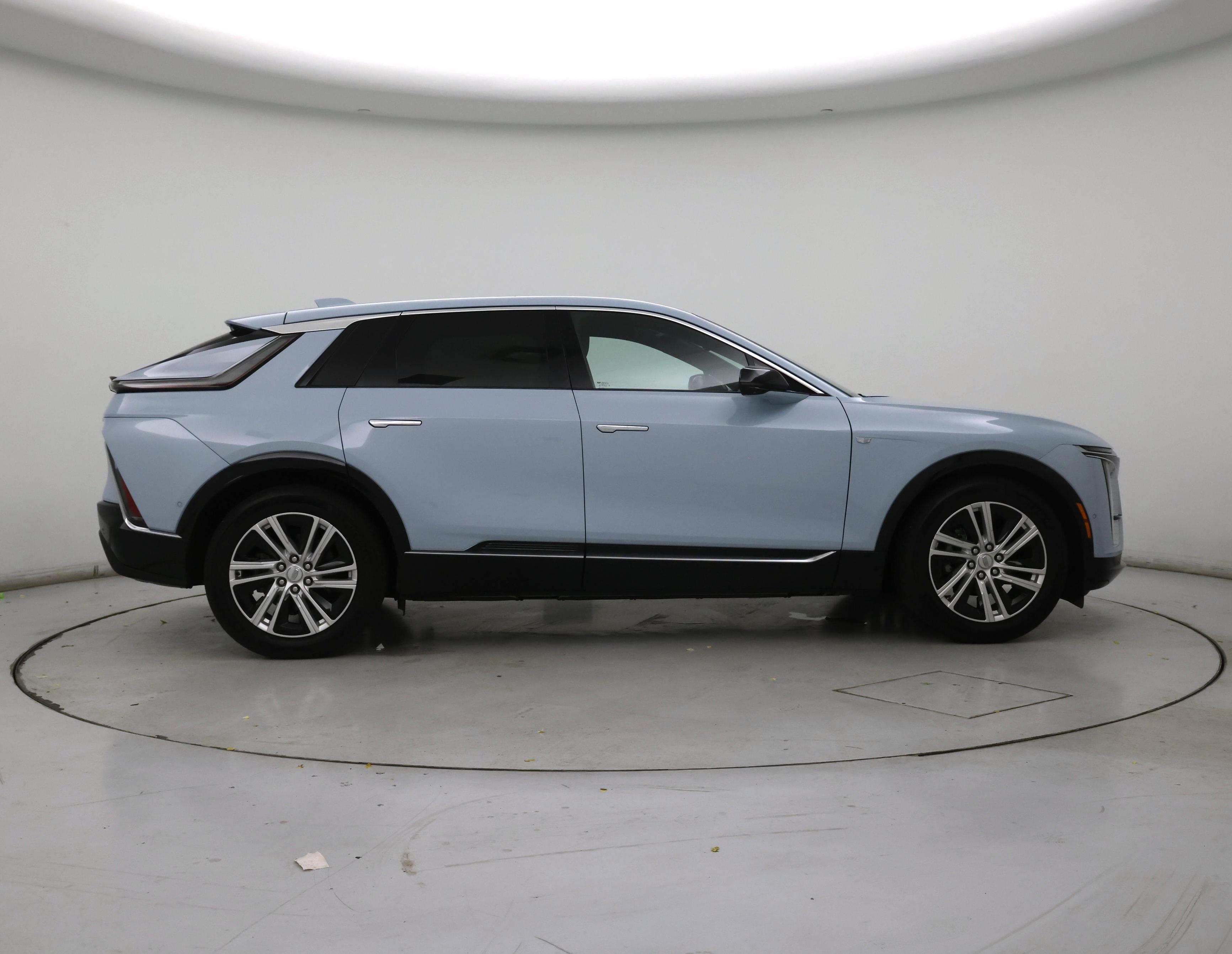 Thumbnail: 2024 Cadillac Lyriq - 7