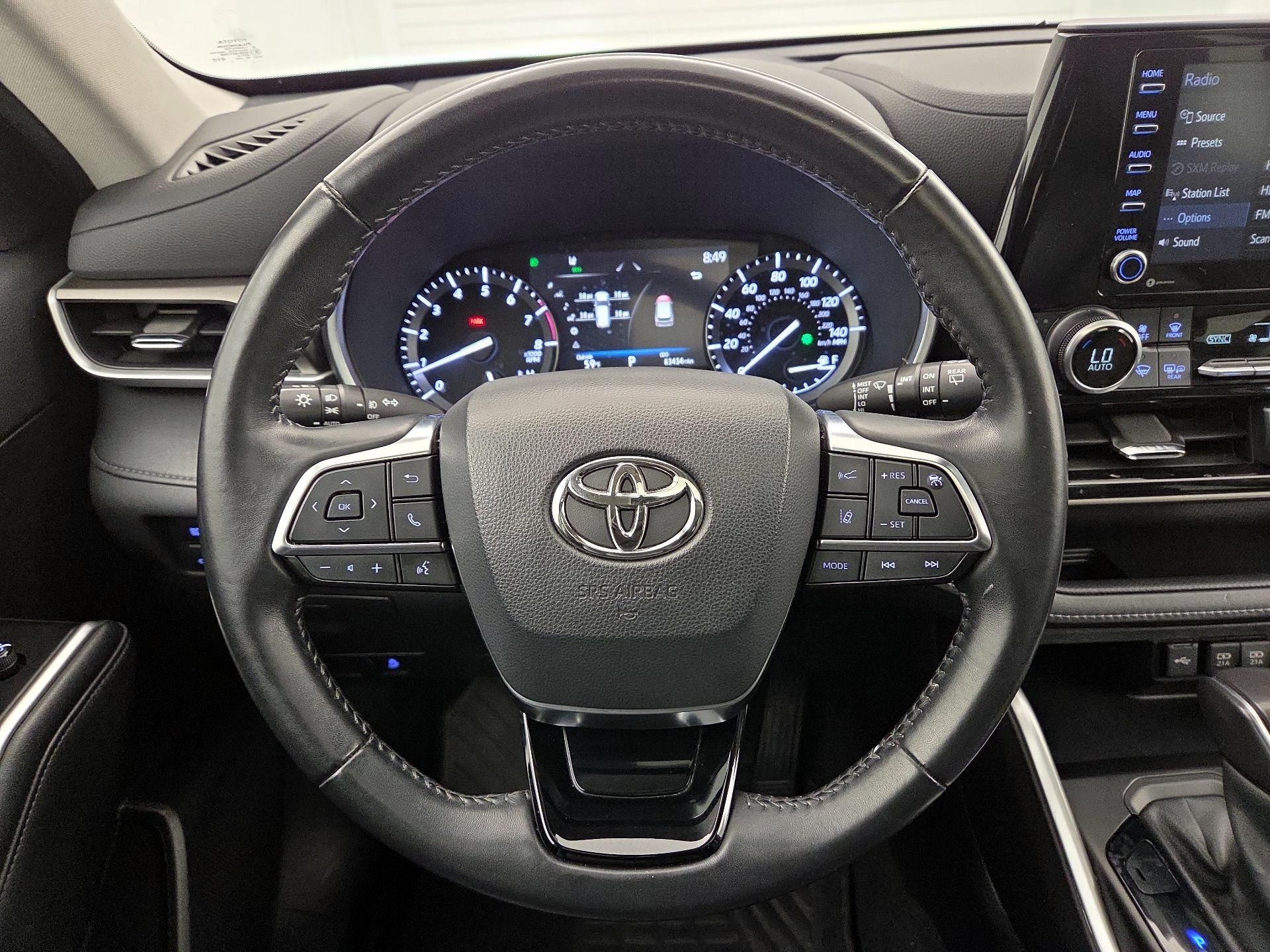 Thumbnail: 2021 Toyota Highlander - 10