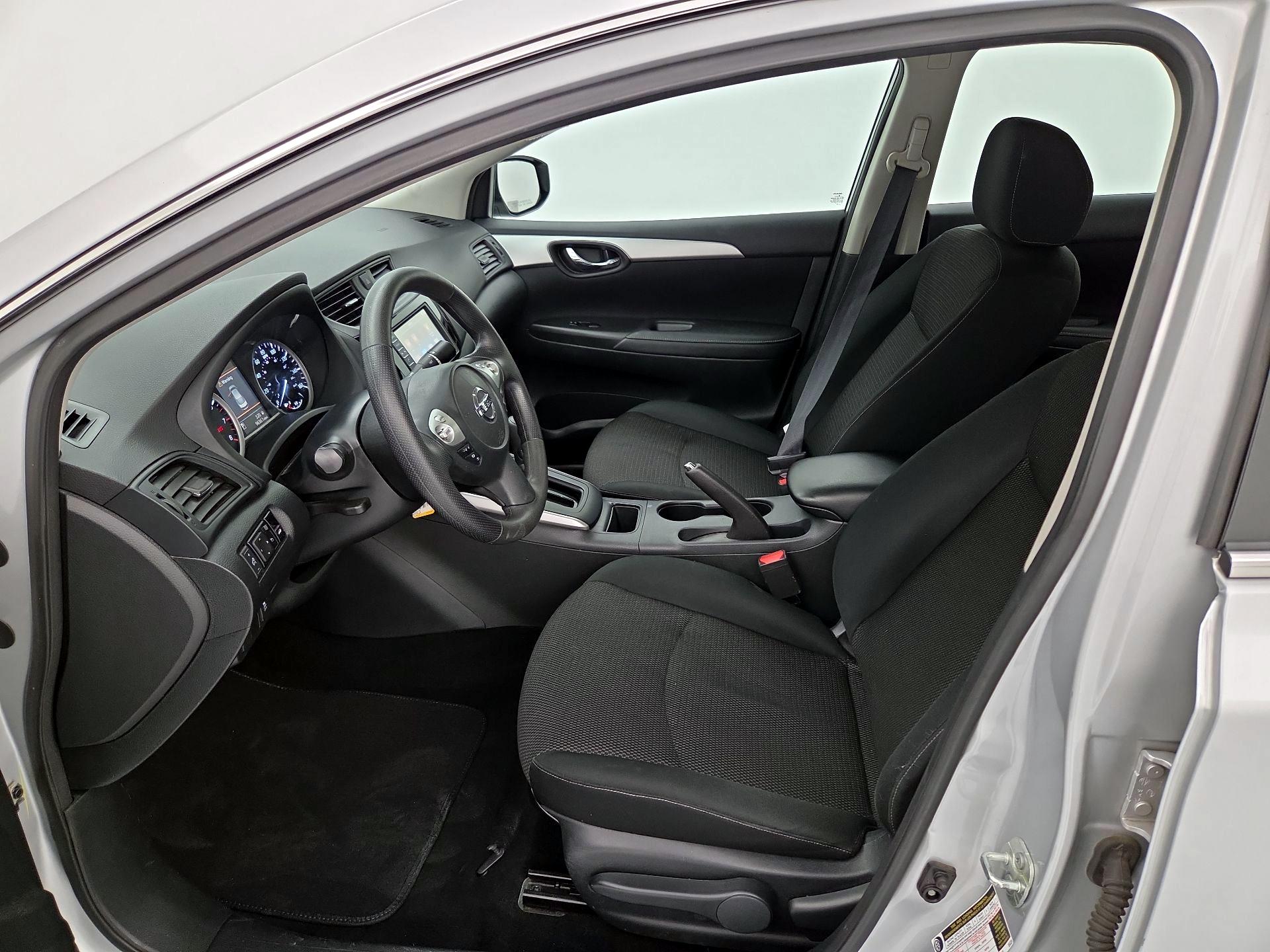 Thumbnail: 2019 Nissan Sentra - 11