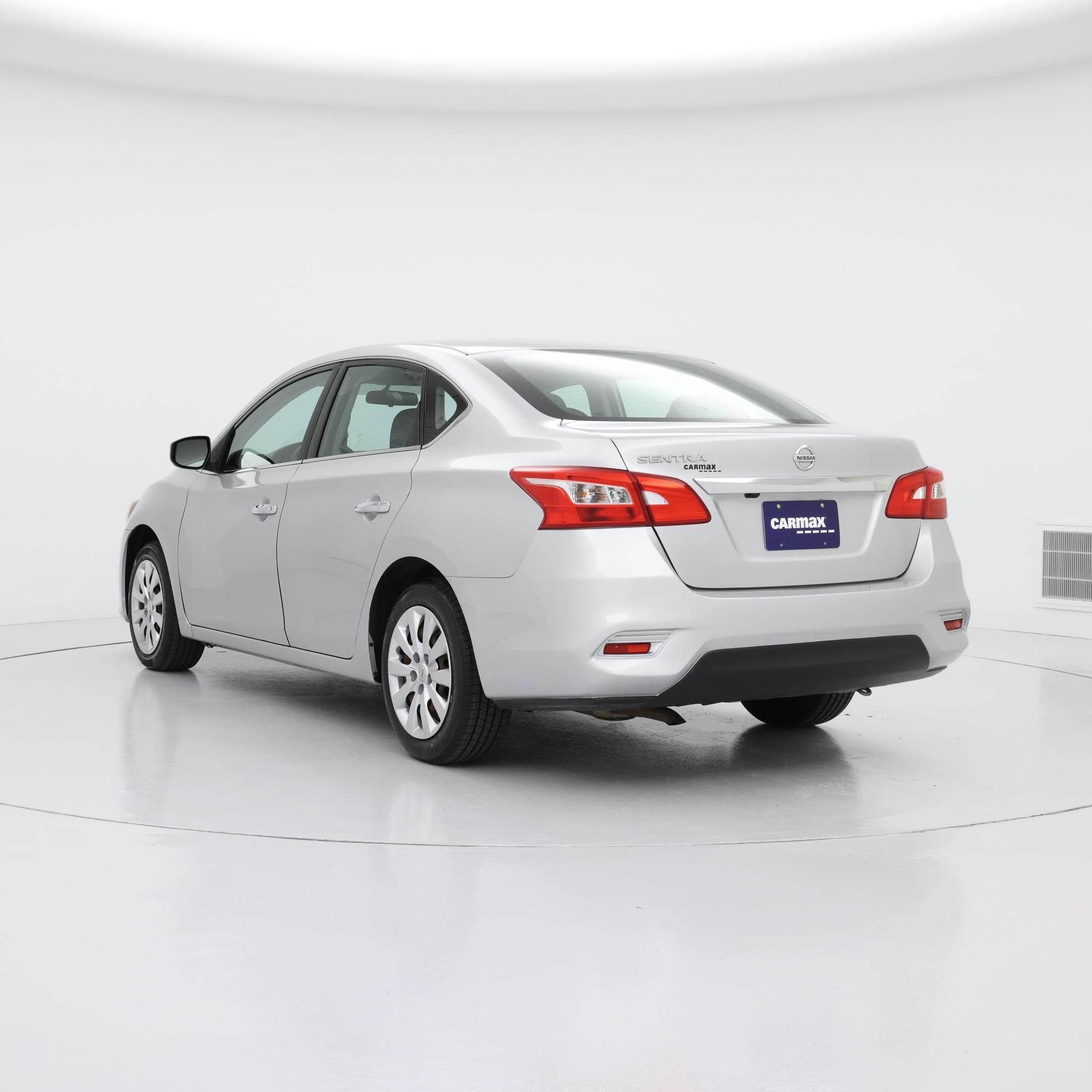 Thumbnail: 2019 Nissan Sentra - 2