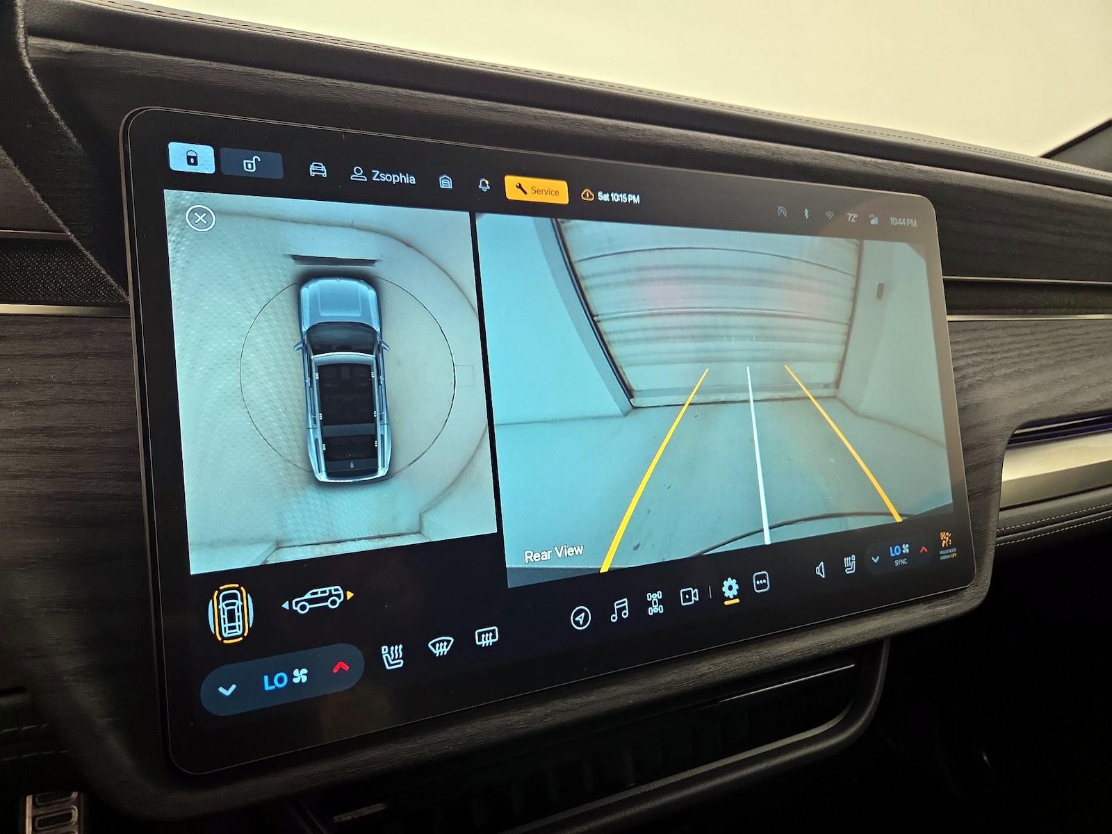 2024 Rivian R1S Adventure - Photo 14
