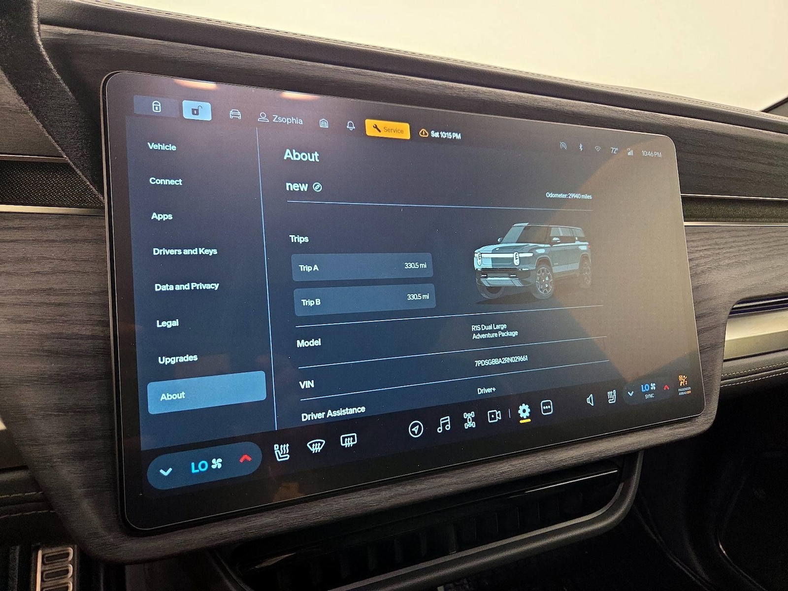 2024 Rivian R1S Adventure - Photo 24