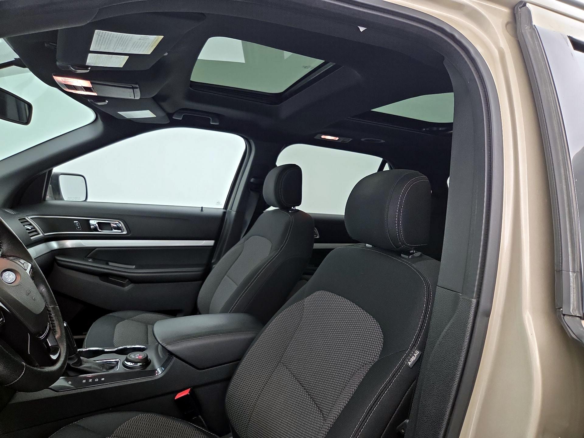 Thumbnail: 2017 Ford Explorer - 20