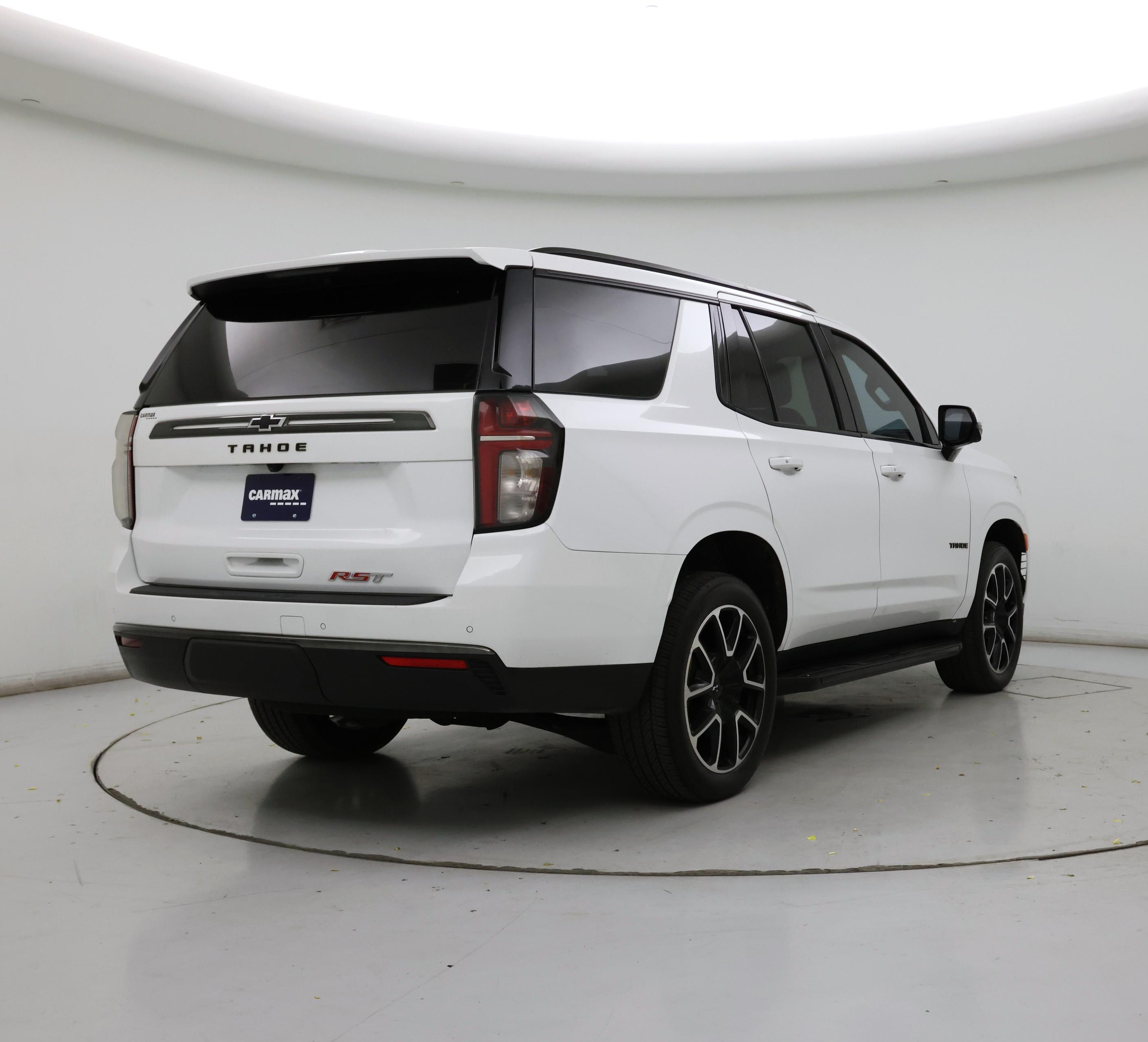 Thumbnail: 2022 Chevrolet Tahoe - 8