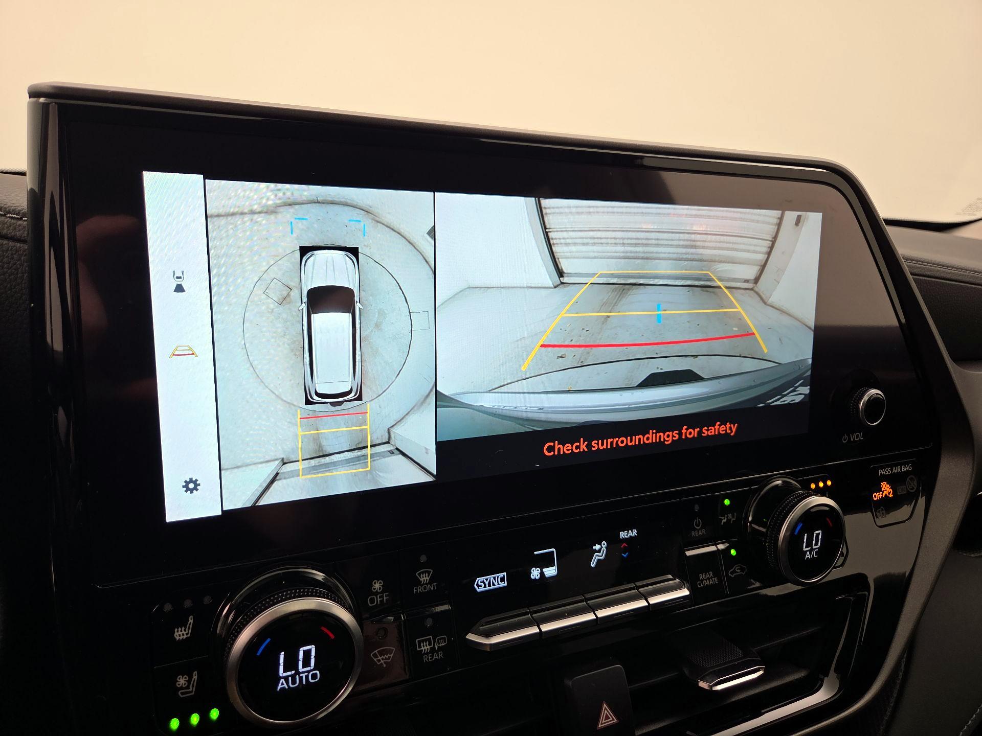 Thumbnail: 2024 Toyota Highlander - 15