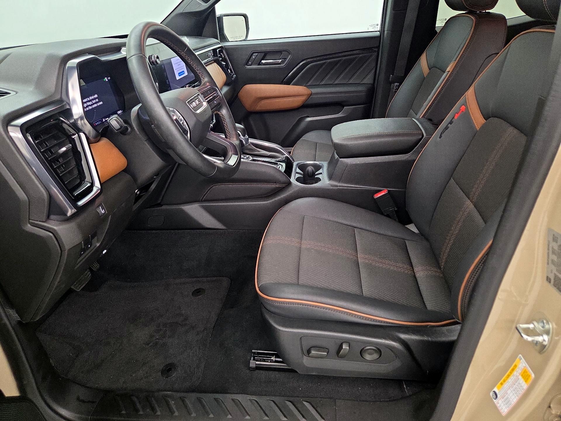 Thumbnail: 2024 GMC Canyon - 11