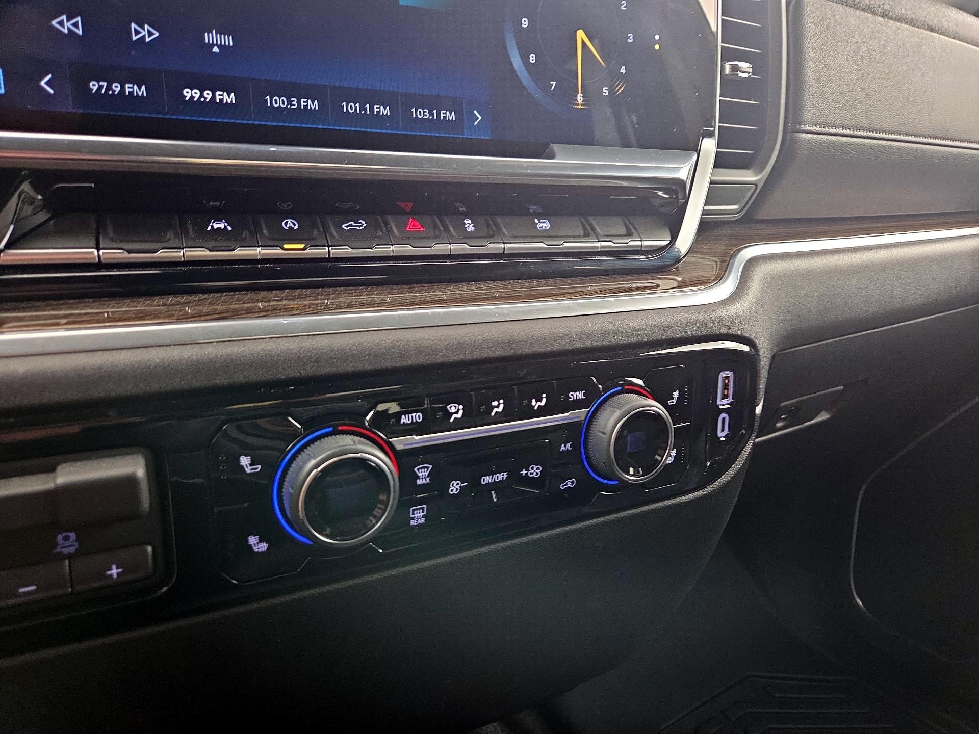 Thumbnail: 2025 Chevrolet Silverado 1500 - 17