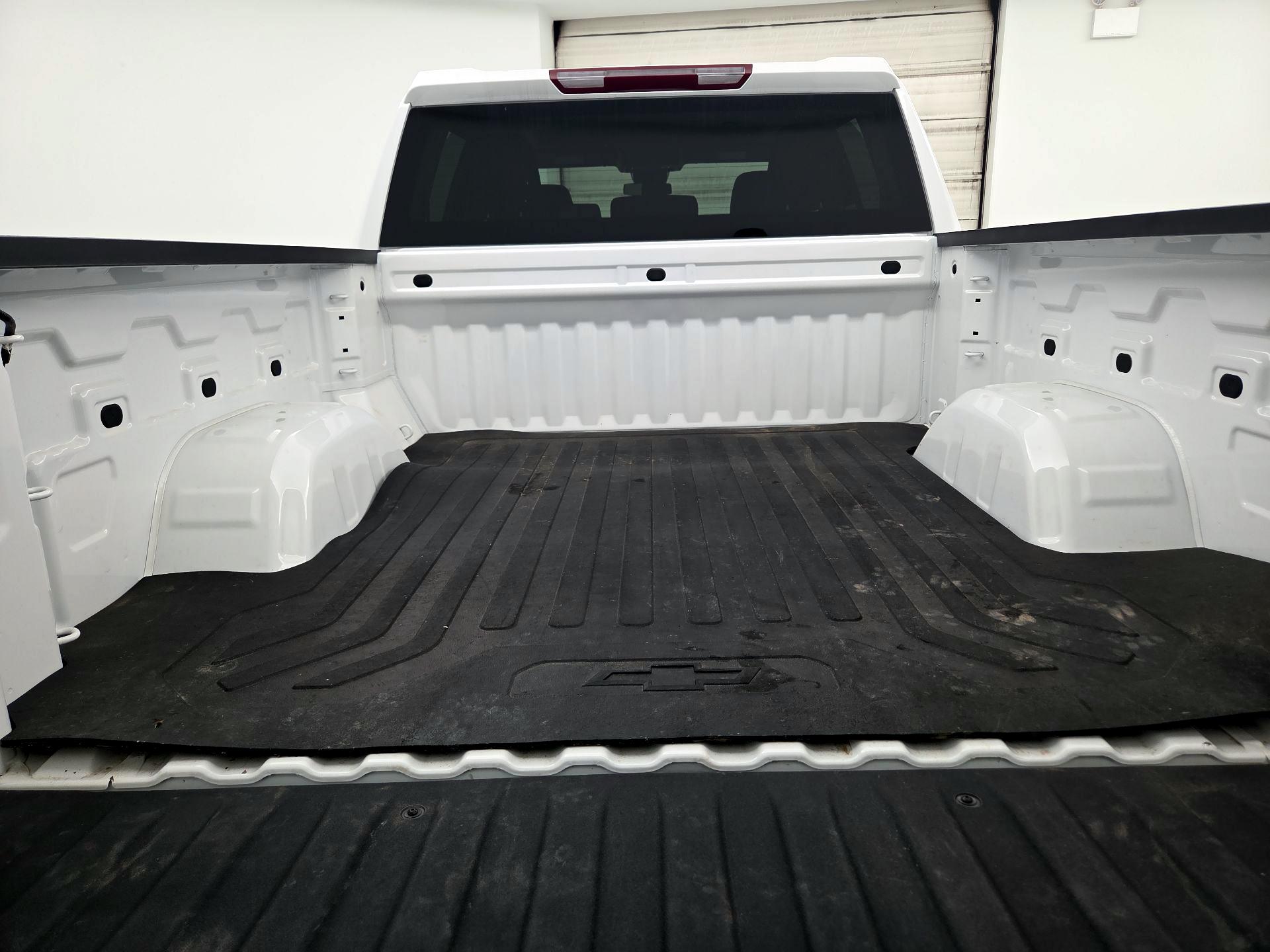 Thumbnail: 2025 Chevrolet Silverado 1500 - 19