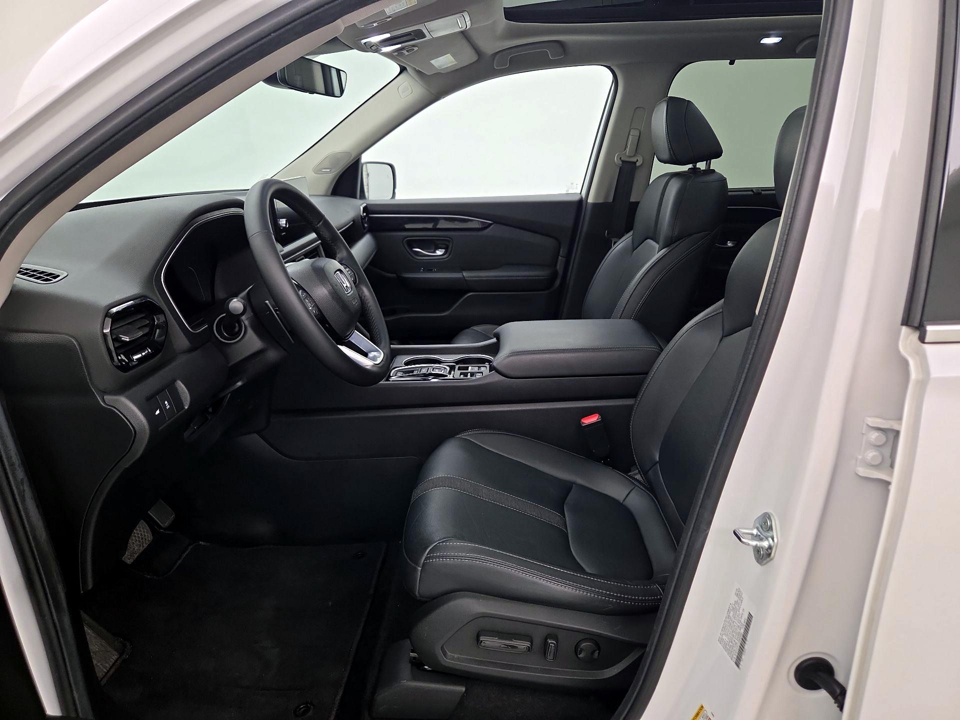 Thumbnail: 2025 Honda Pilot - 11