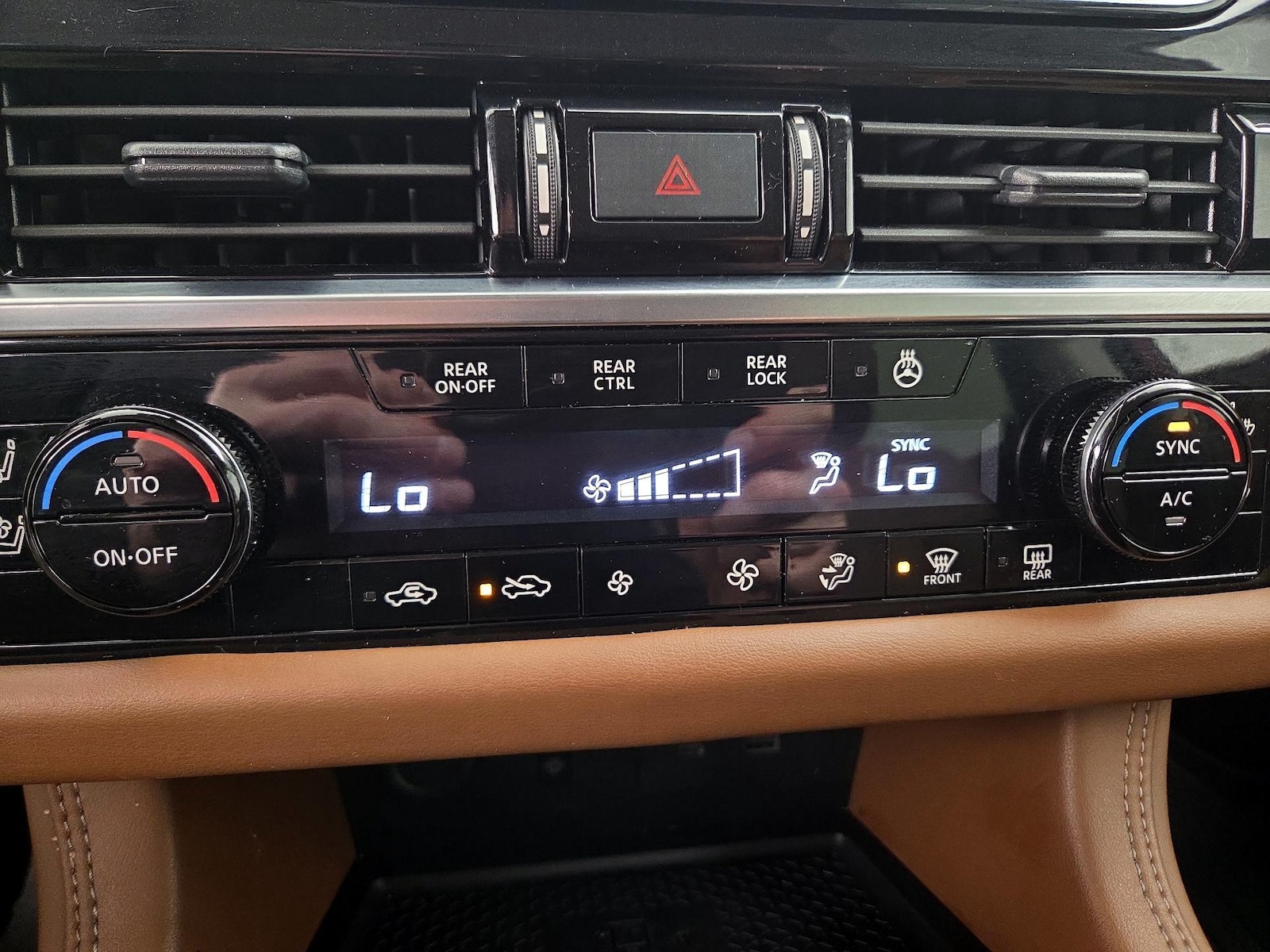 2024 Nissan Pathfinder Platinum - Photo 18